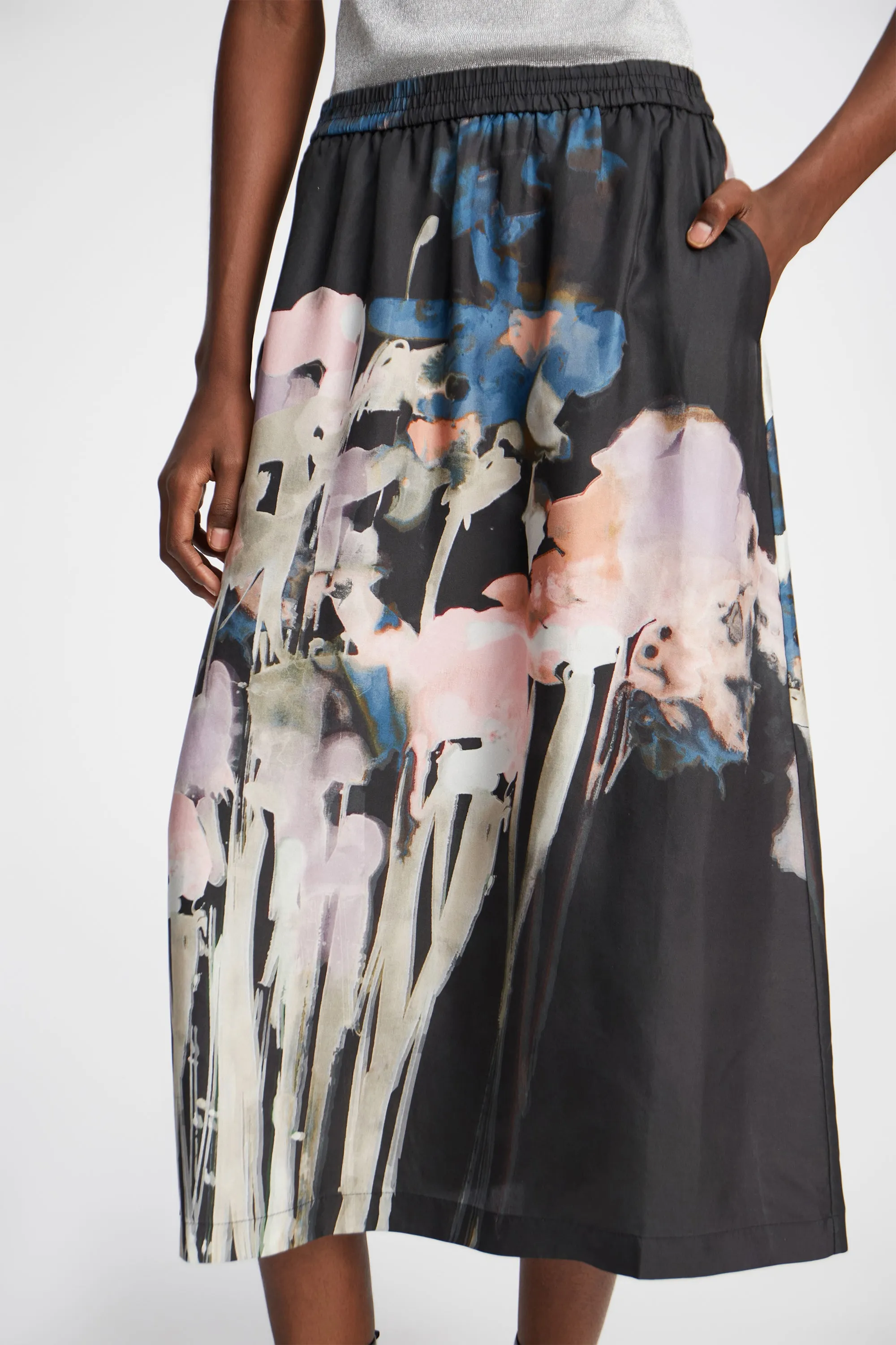 ARUMA SILK - BLACK Munthe