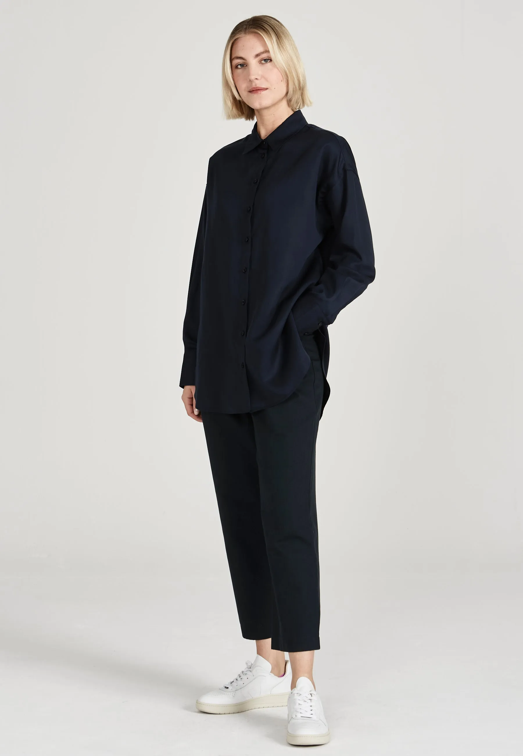 Blouse COSIMA in TENCEL™ Lyocell - Midnight Blue (Tencel) Givn Berlin
