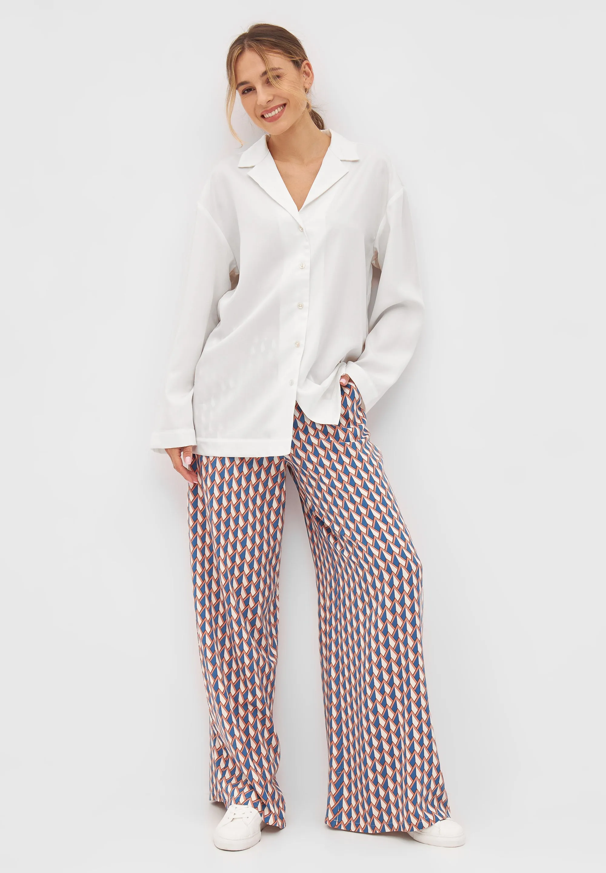 Blouse FELIA in TENCEL™ REFIBRA™ Lyocell - White (Refibra) Givn Berlin