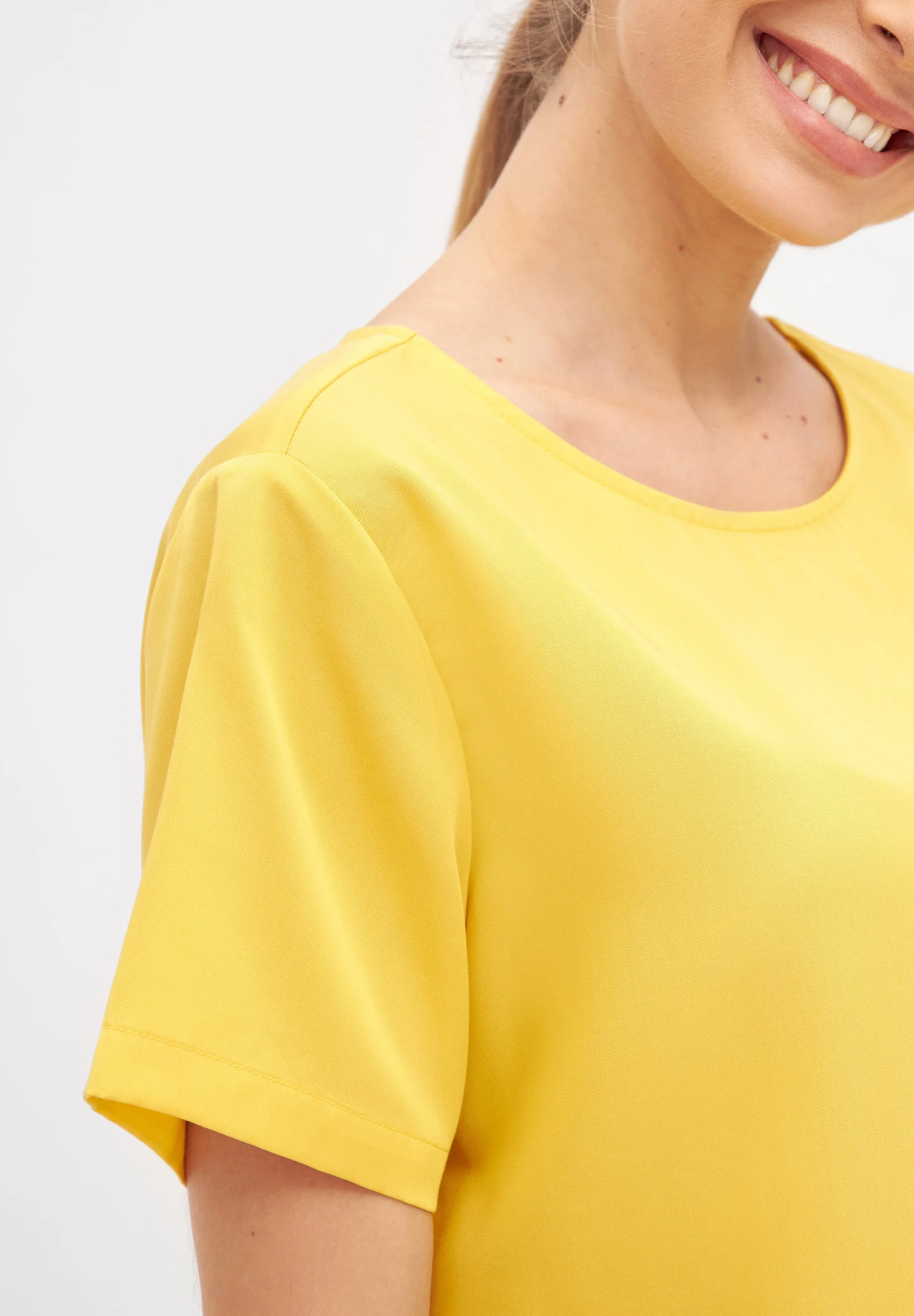 Blouse INES from TENCEL™ REFIBRA™ Lyocell - Sunny Yellow (Refibra) Givn Berlin
