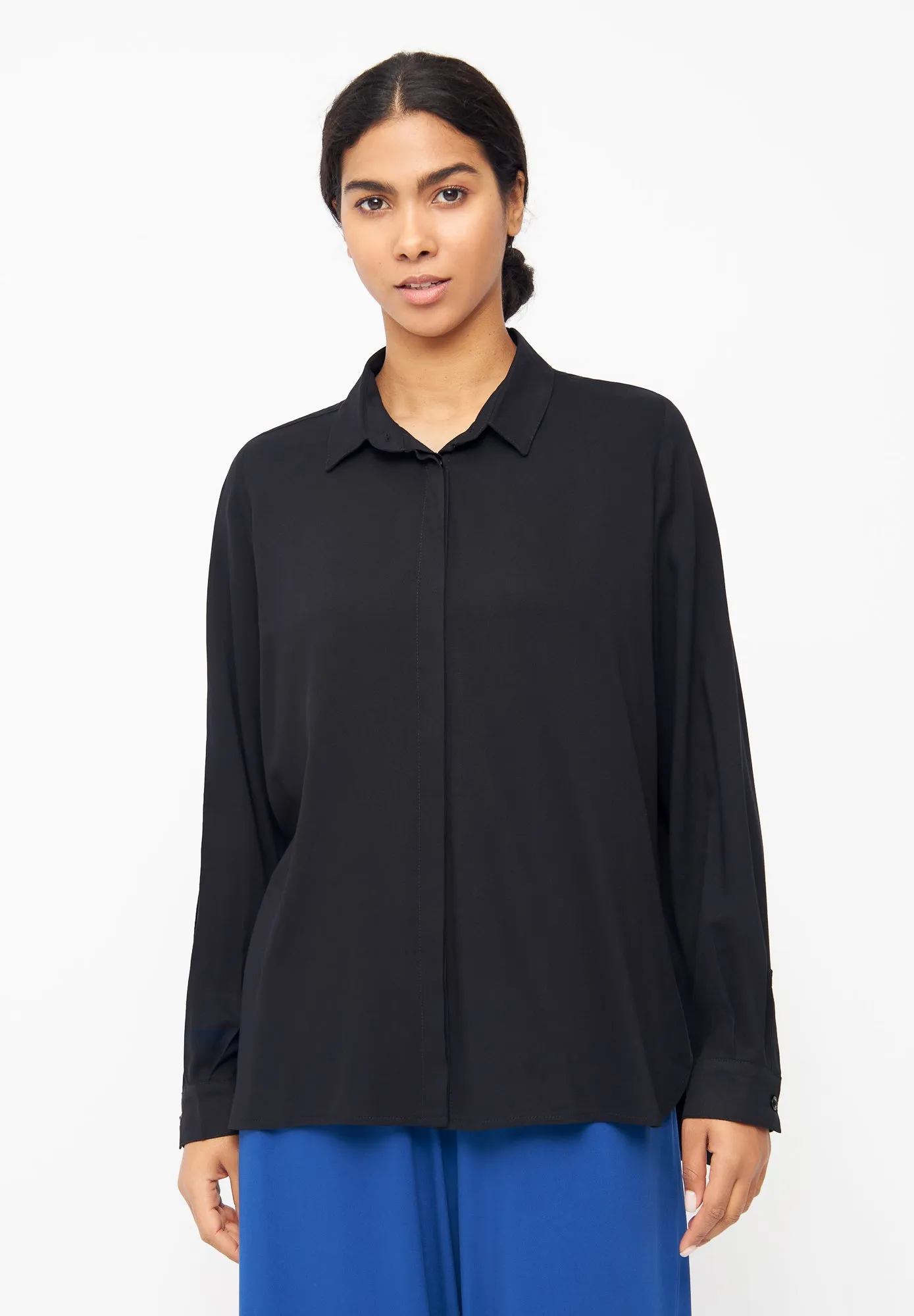 Blouse IVA from LENZING™ ECOVERO™ - Black Givn Berlin