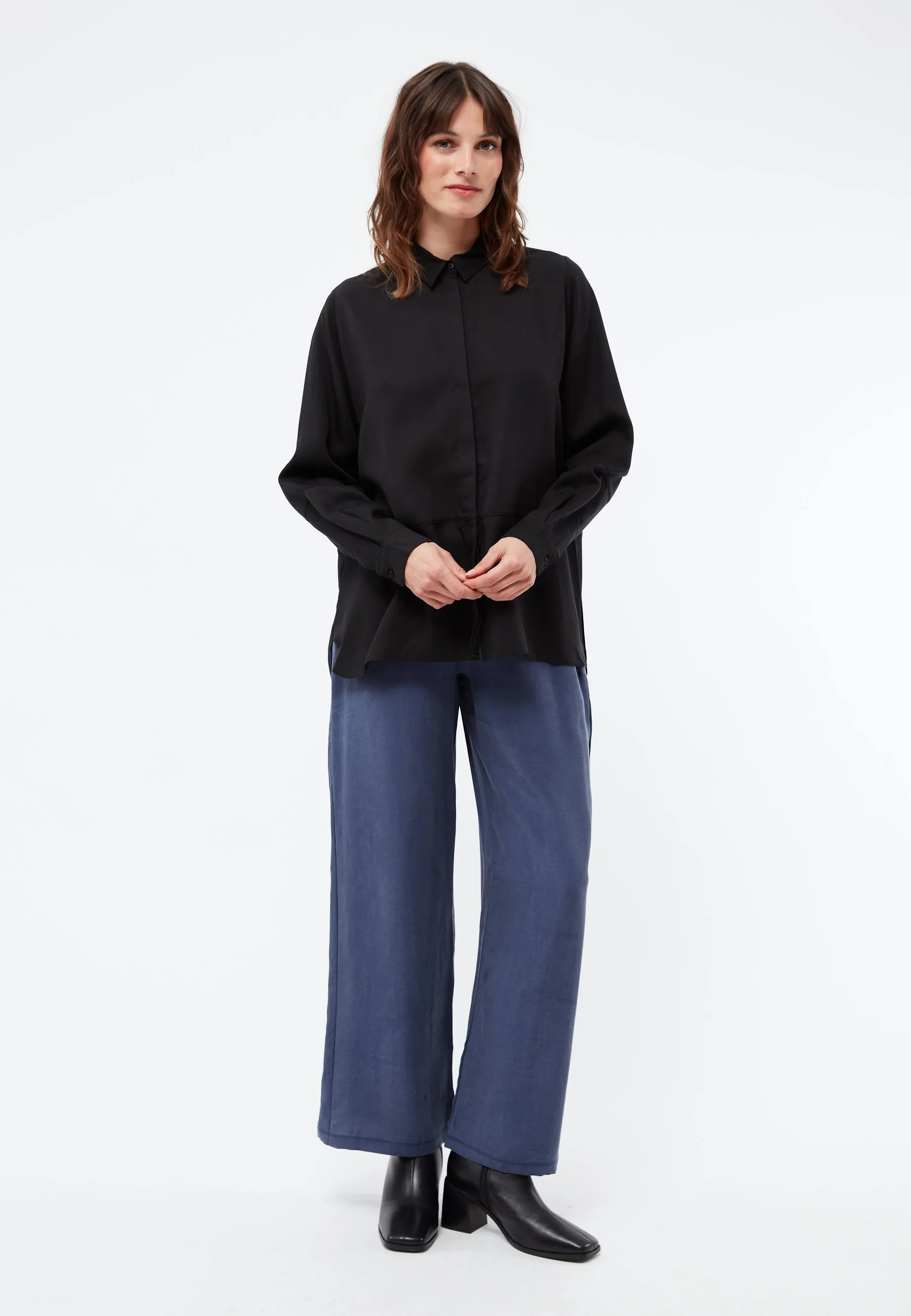 Blouse IVY in TENCEL™ Lyocell - Black (Tencel) Givn Berlin