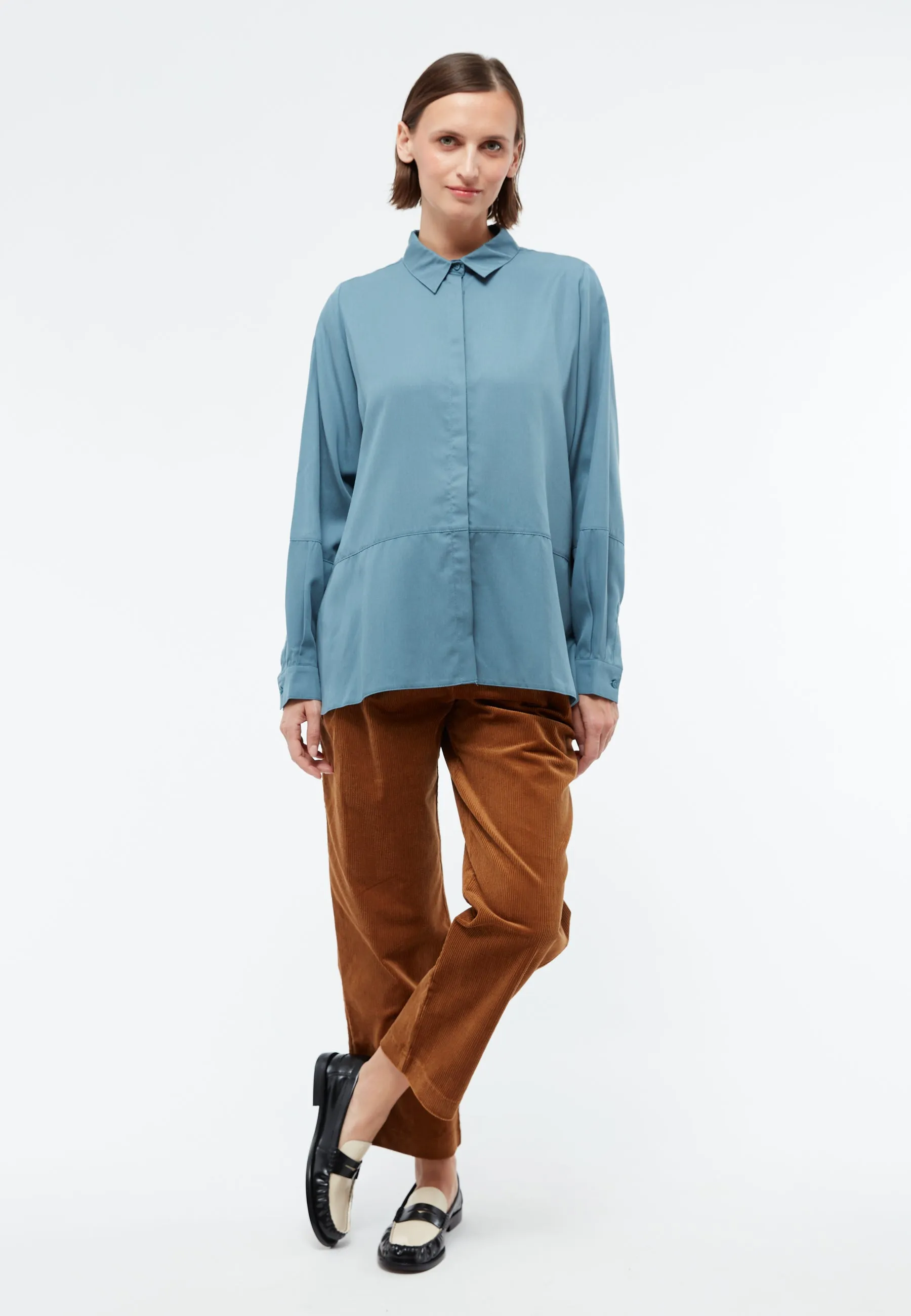 Blouse IVY in TENCEL™ REFIBRA™ Lyocell - Arctic Blue (Refibra) Givn Berlin