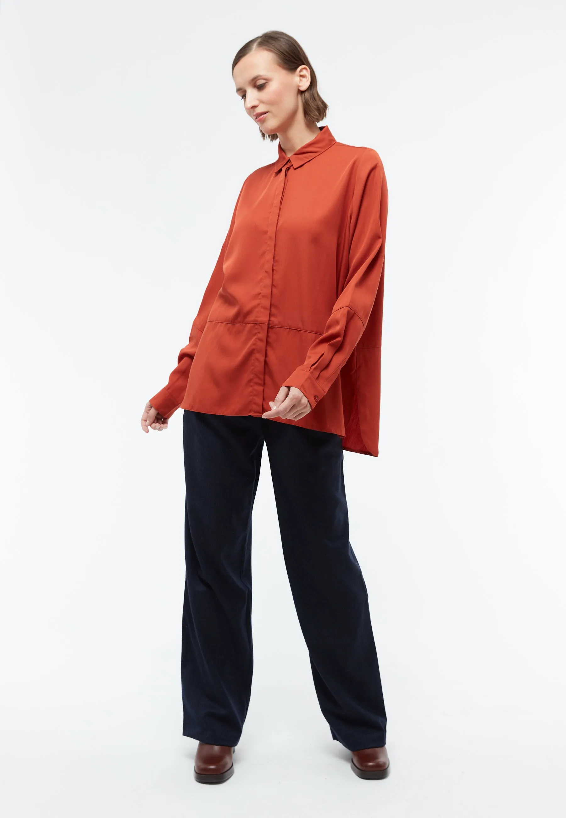 Blouse IVY in TENCEL™ REFIBRA™ Lyocell - Rusty Orange (Refibra) Givn Berlin