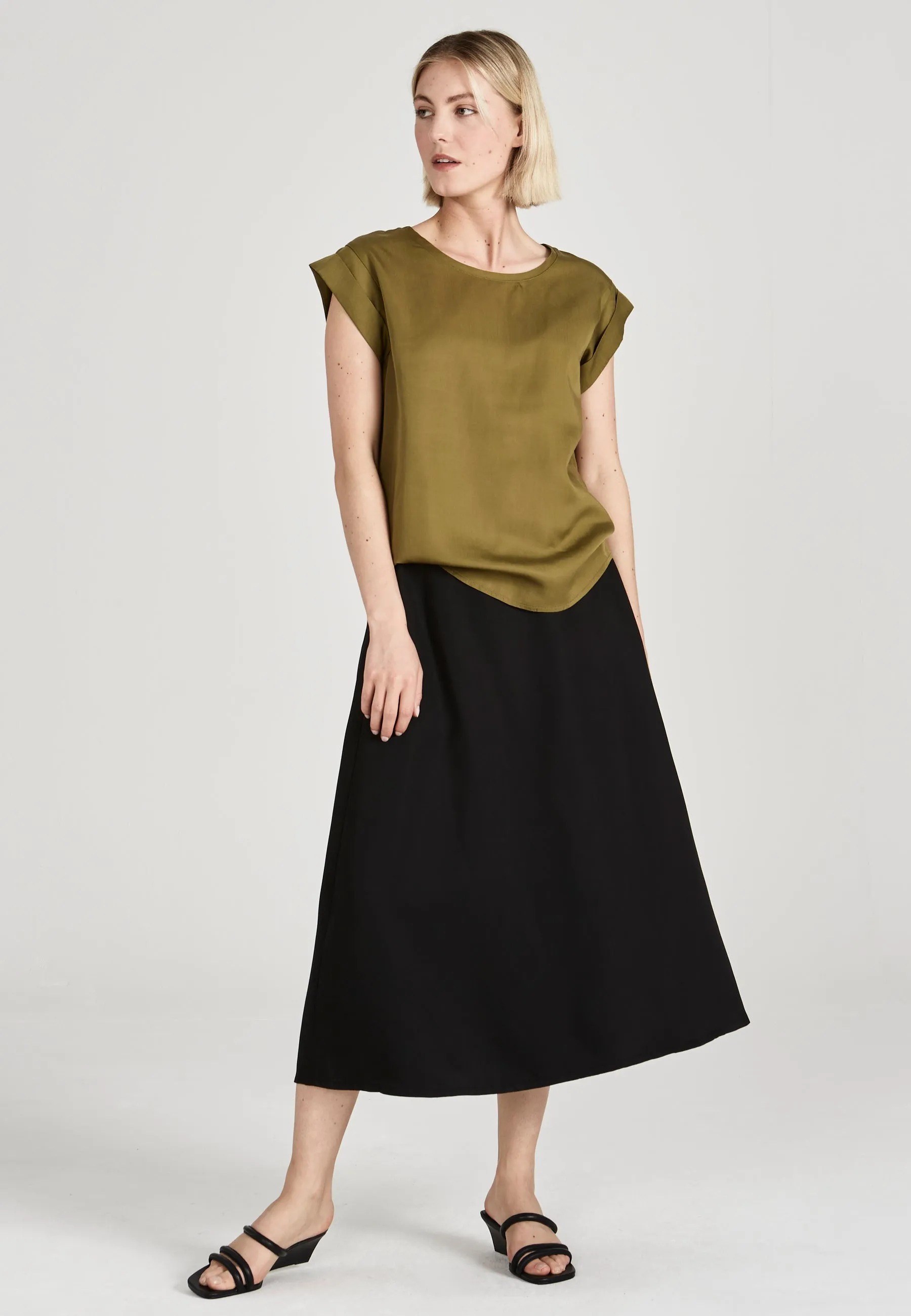 Blouse shirt CAPRI in TENCEL™ Lyocell - Olive Oil (Tencel) Givn Berlin
