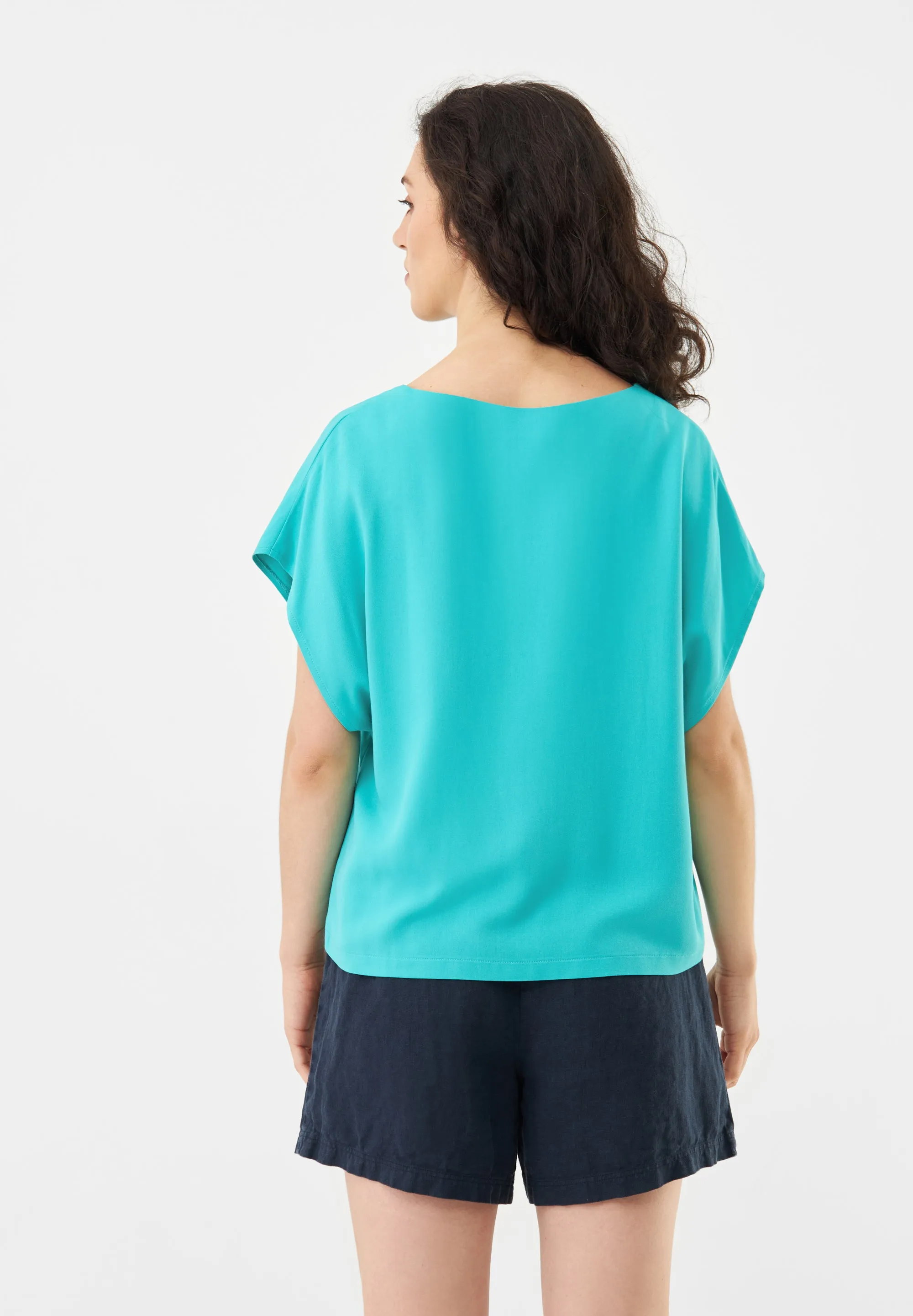 Blouse Shirt GBRUBY Relaxed Fit From LENZING™ ECOVERO™ - Amalfi Green Givn Berlin