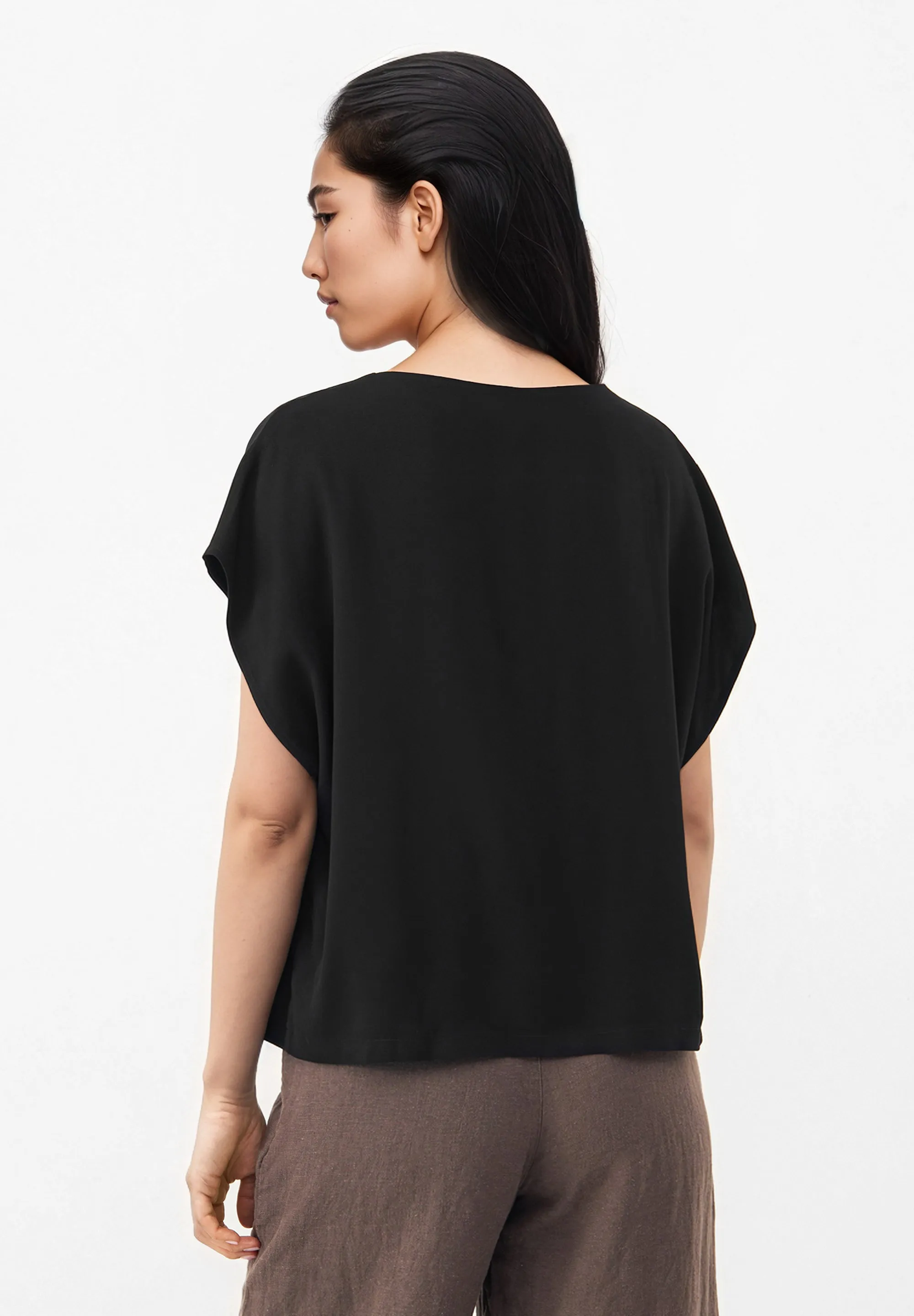 Blouse Shirt GBRUBY Relaxed Fit Made From LENZING™ ECOVERO™ - Black Givn Berlin