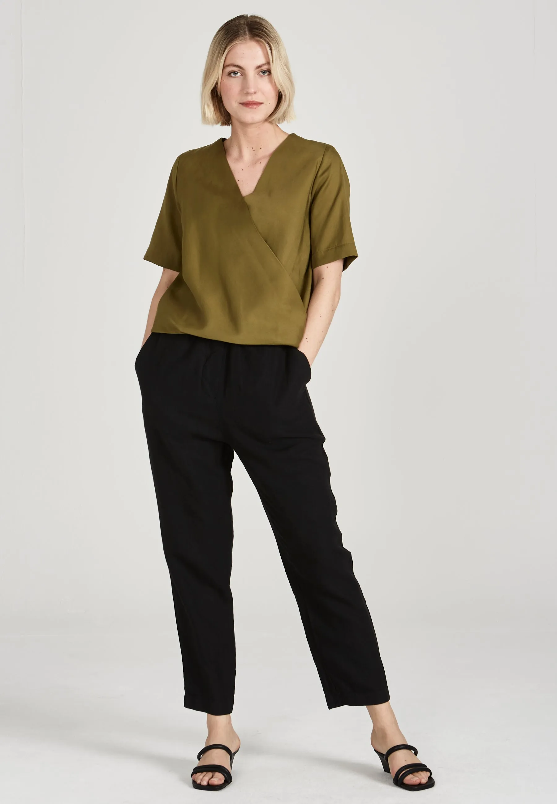 Blouse shirt MISHA from TENCEL™ Lyocell - Olive Oil (Tencel) Givn Berlin