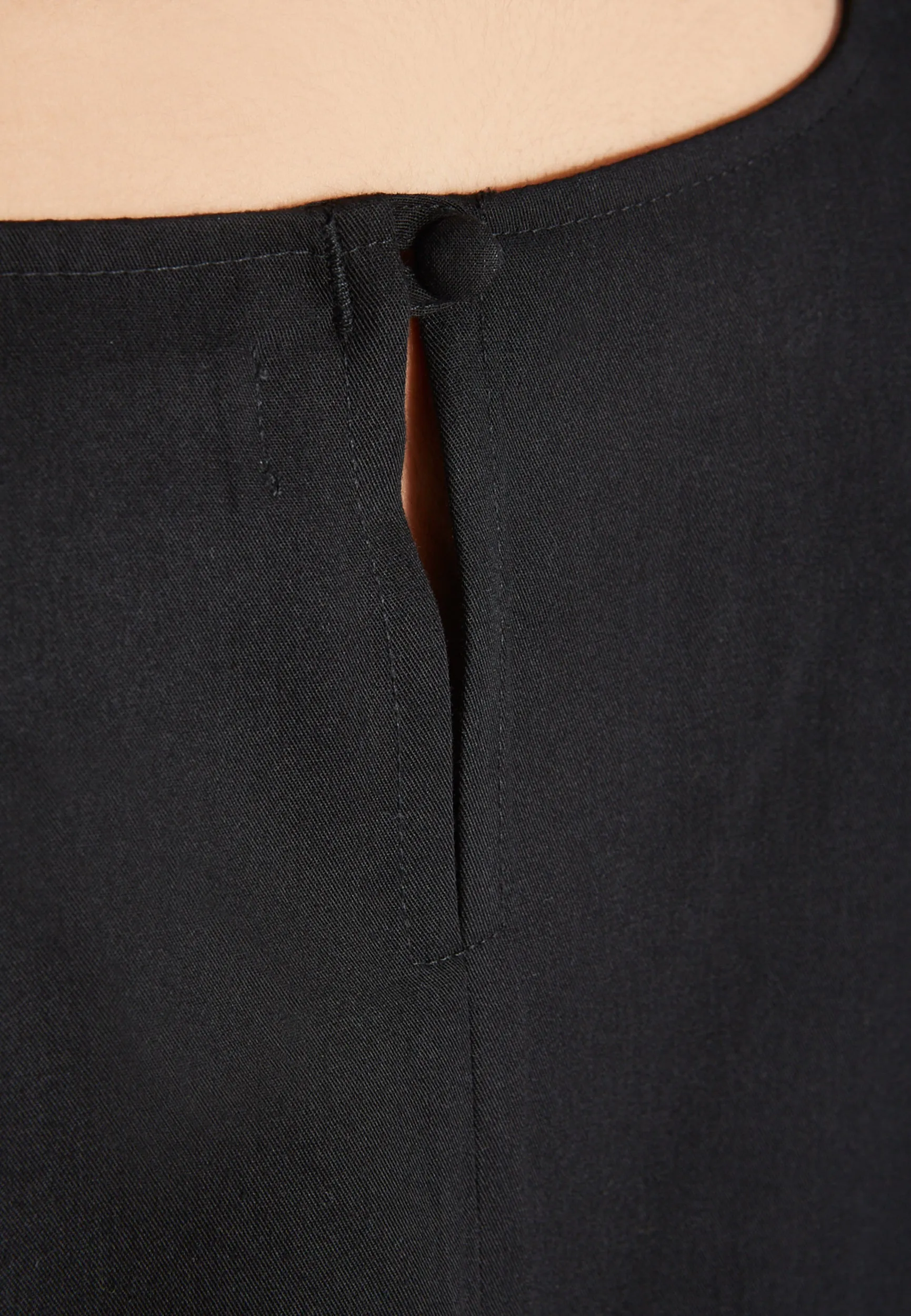 Blouse shirt PENELOPE in TENCEL™ REFIBRA™ Lyocell - Black (Refibra) Givn Berlin