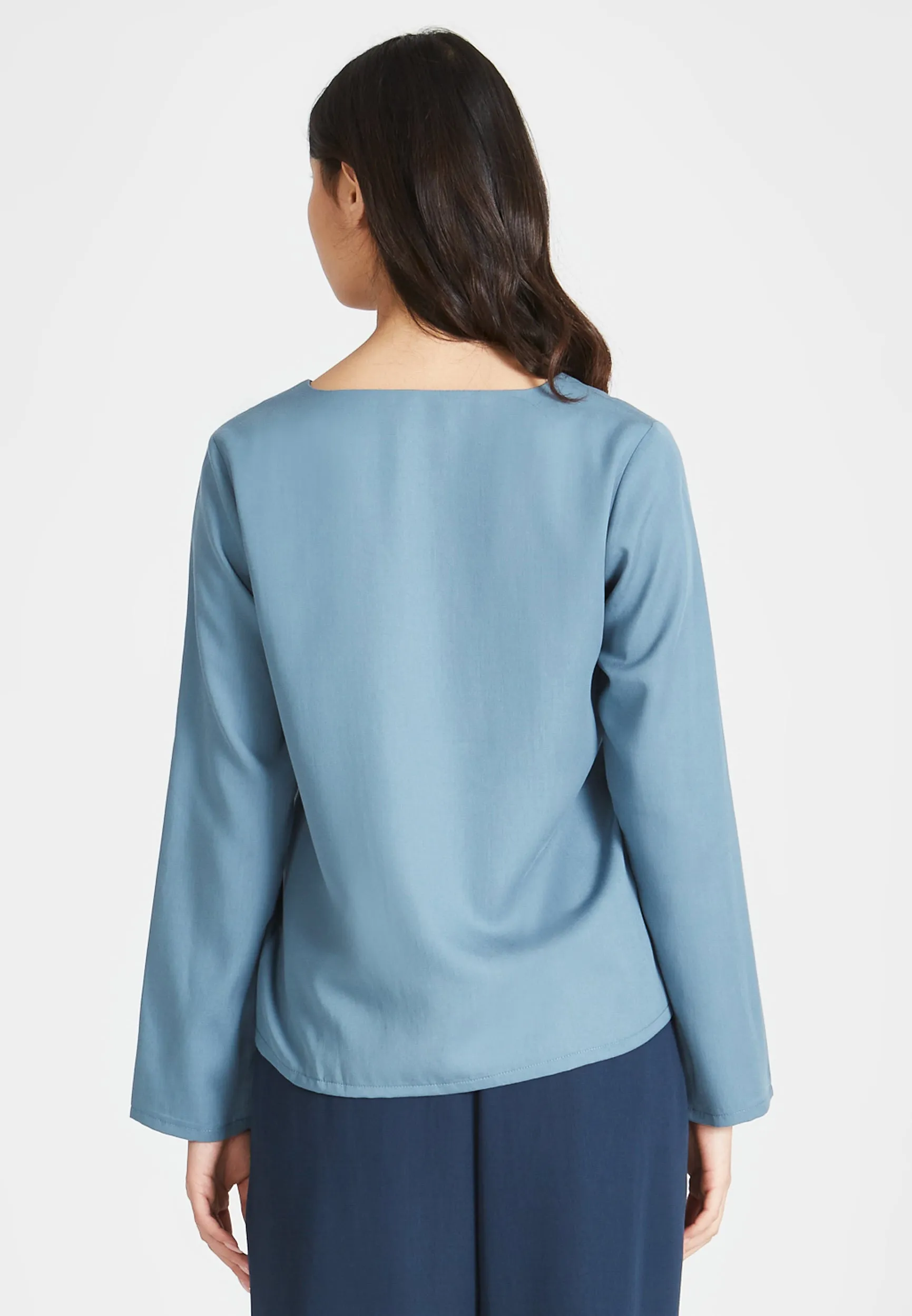Blouse shirt ROSE in TENCEL™ REFIBRA™ Lyocell - Arctic Blue (Refibra) Givn Berlin
