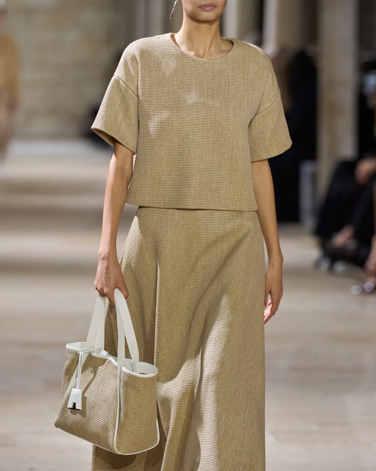 Boxy Blouse in Soft Cotton Raffia Akris
