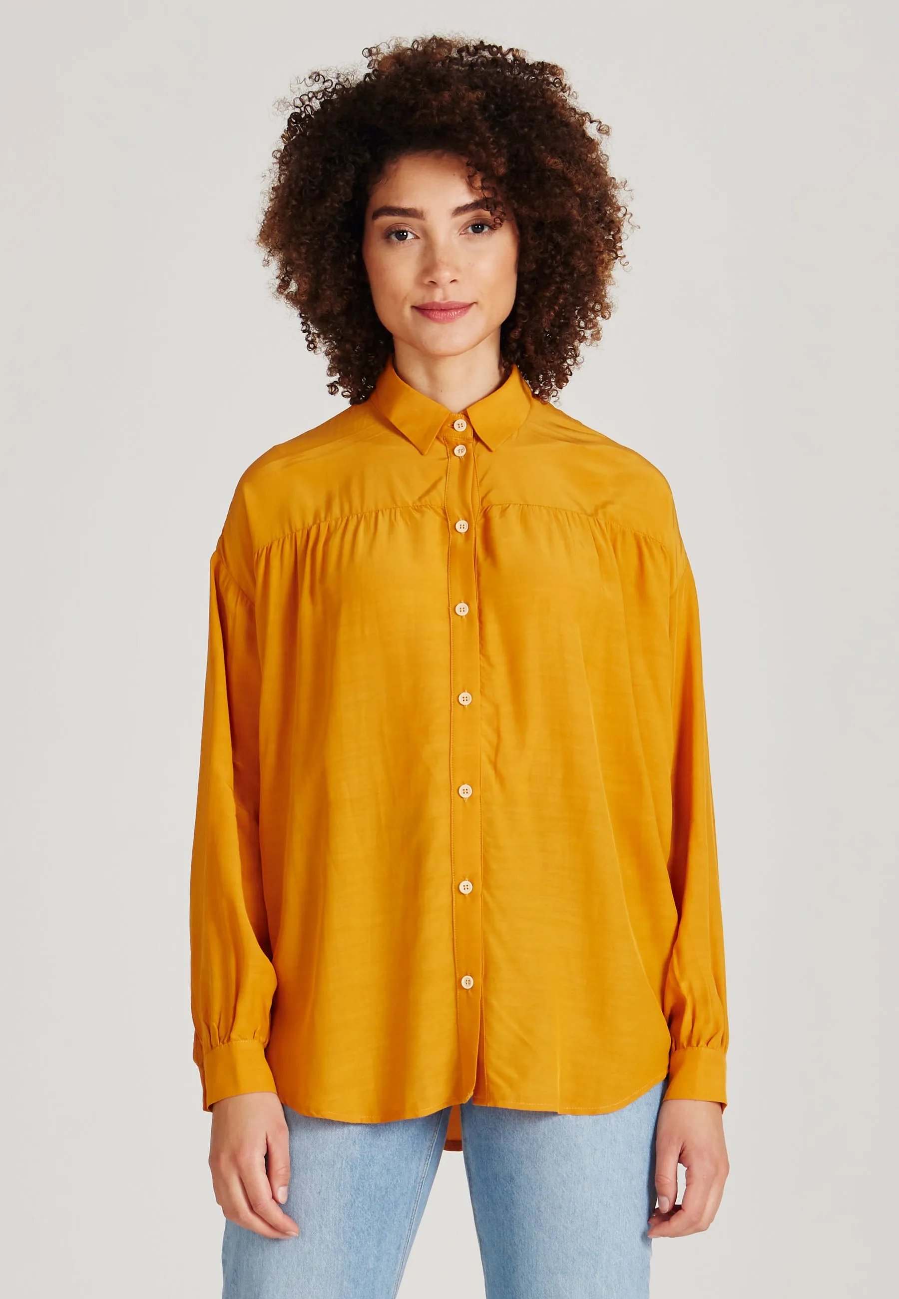 CHIARA blouse from LENZING™ ECOVERO™ - Pecan Givn Berlin