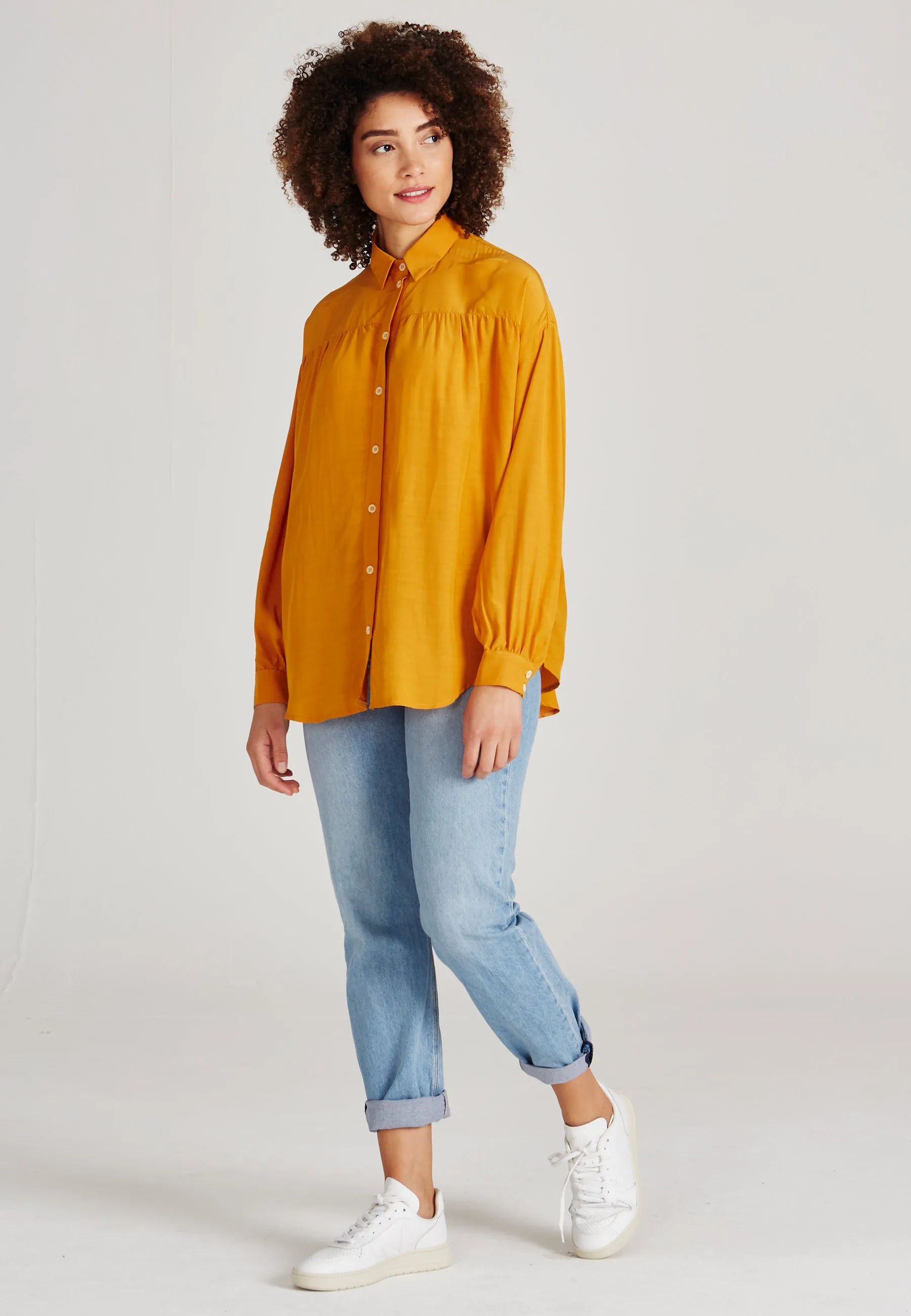 CHIARA blouse from LENZING™ ECOVERO™ - Pecan Givn Berlin