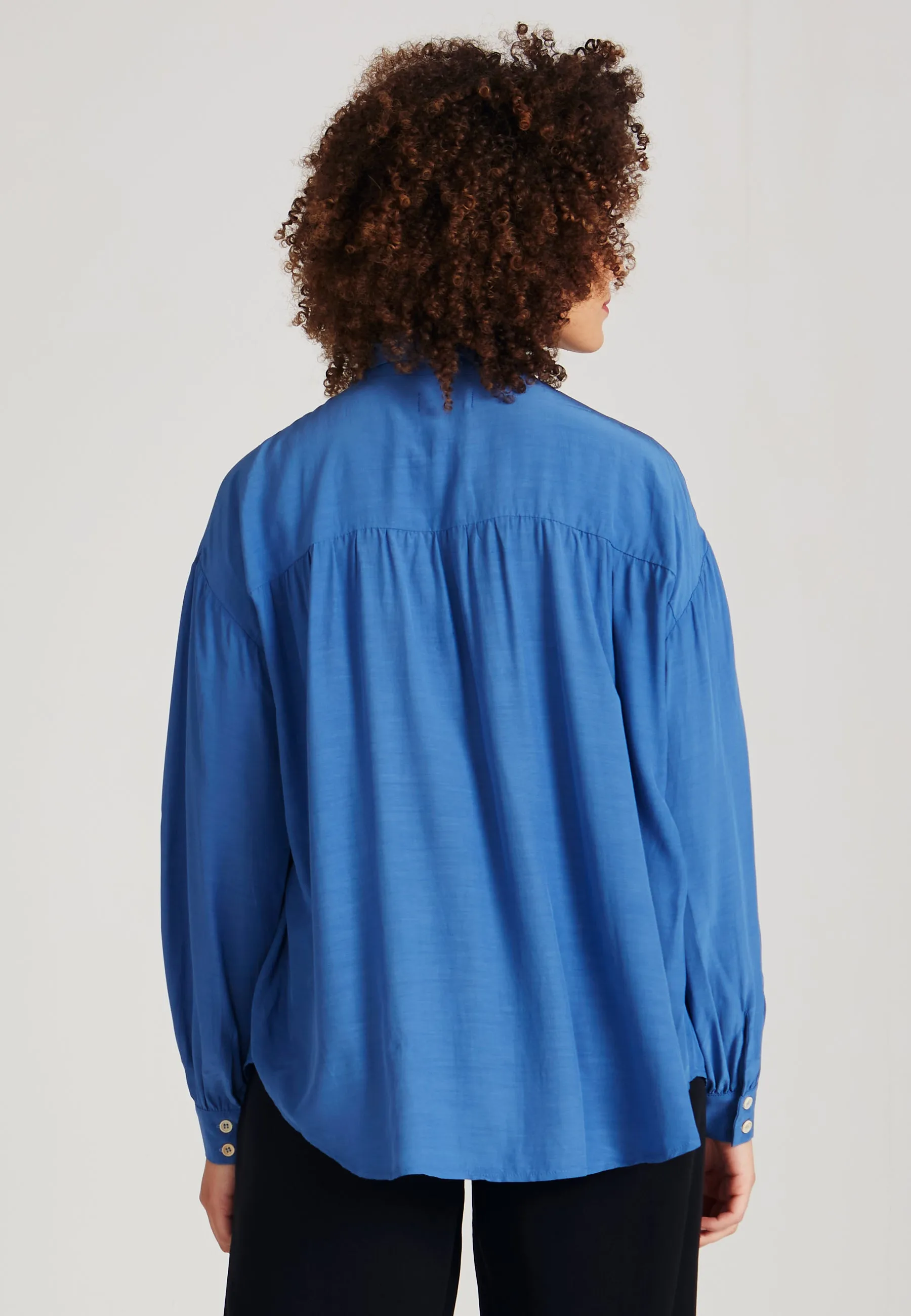 CHIARA blouse from LENZING™ ECOVERO™ - Sky Blue Givn Berlin