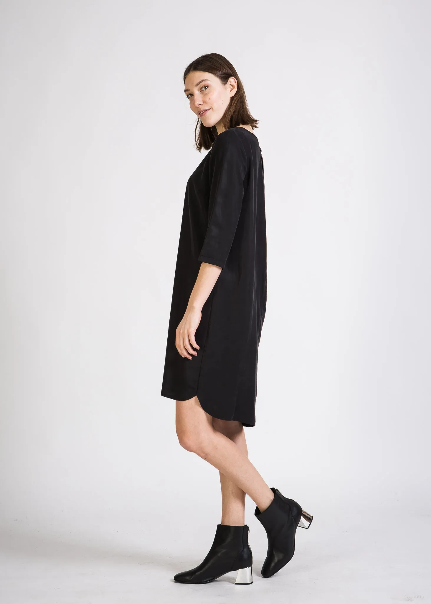 Dress FREYA in TENCEL™ Lyocell - Black (Tencel) Givn Berlin