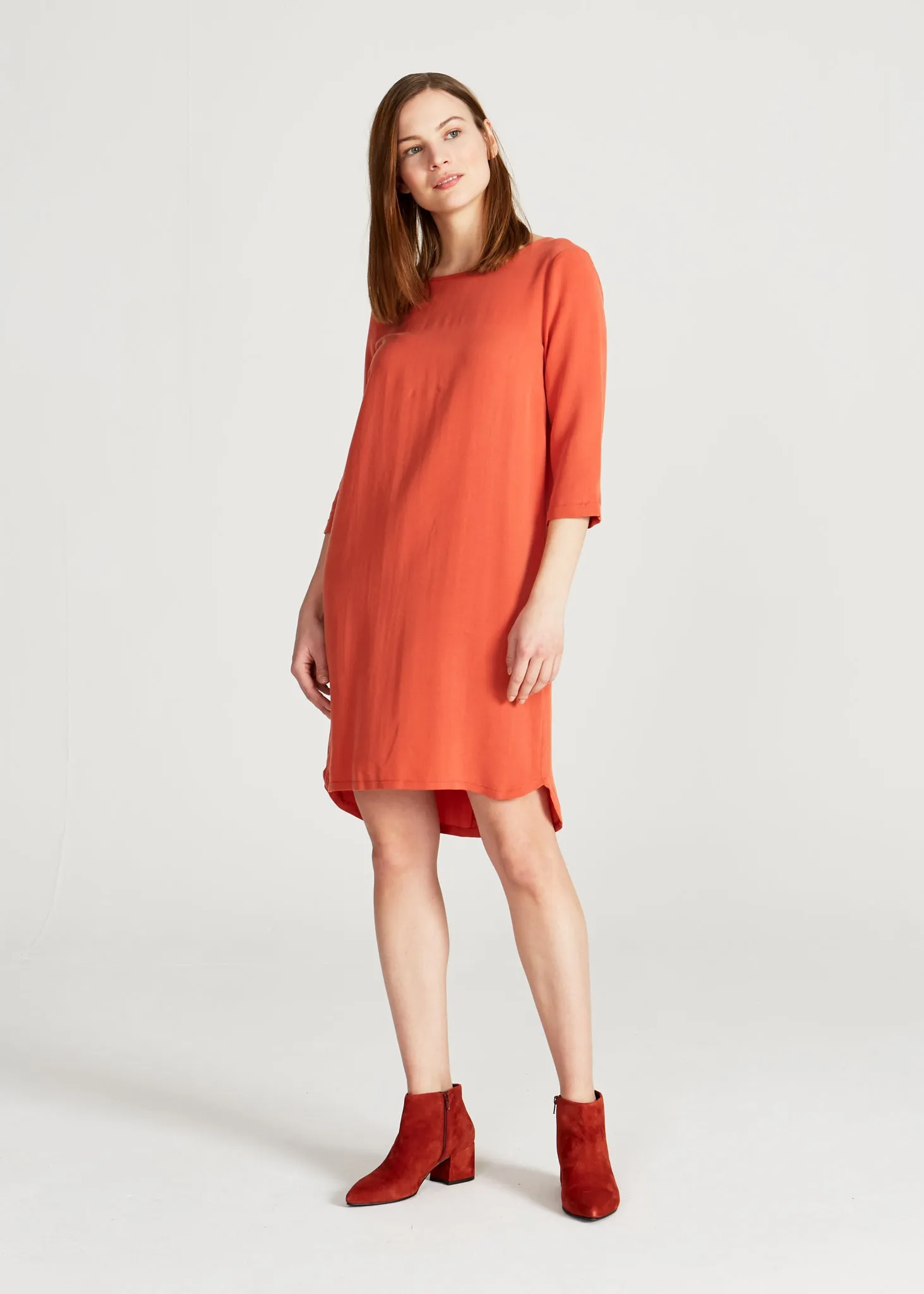 Dress FREYA in TENCEL™ Lyocell - Dark Coral (Tencel) Givn Berlin