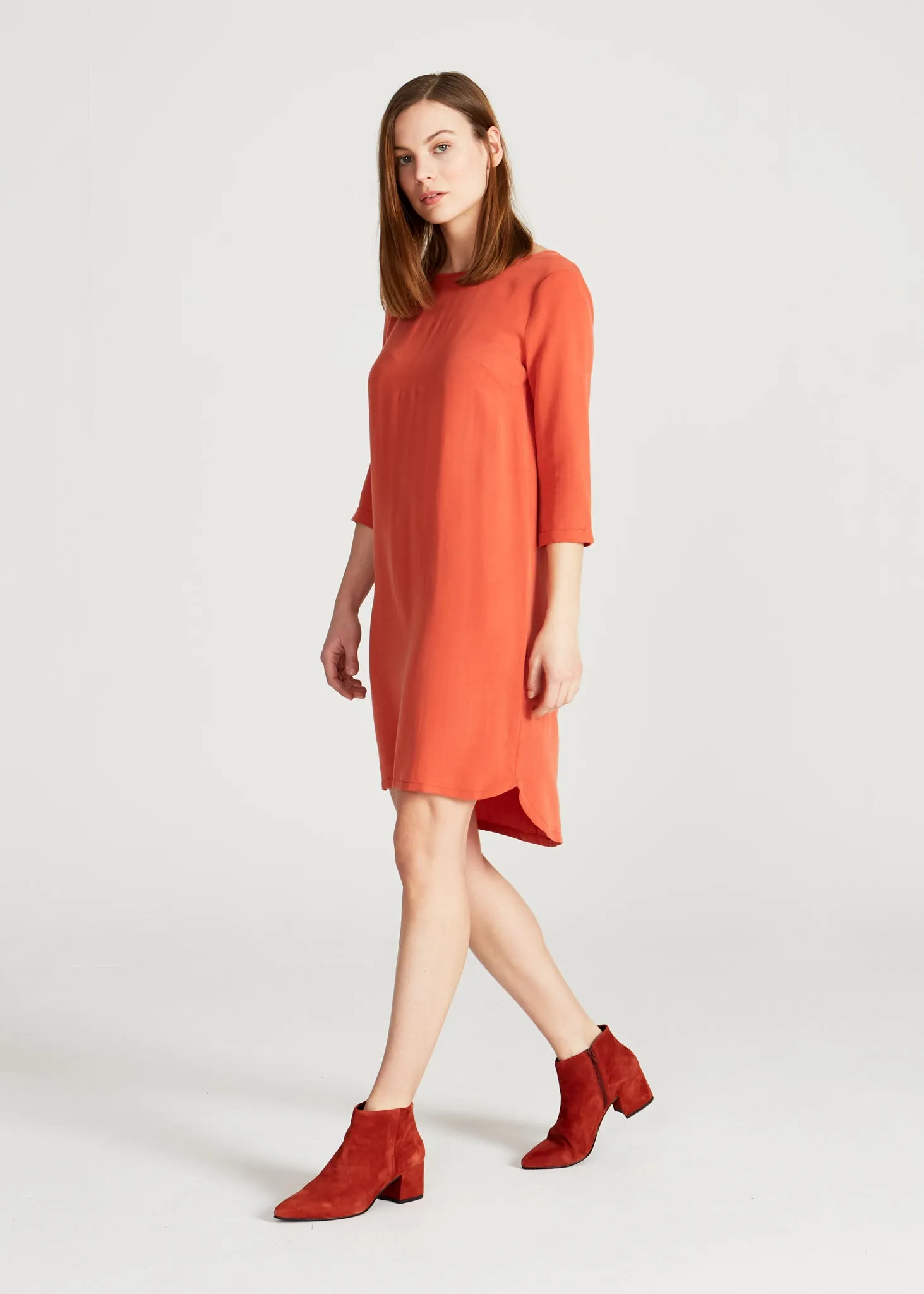 Dress FREYA in TENCEL™ Lyocell - Dark Coral (Tencel) Givn Berlin