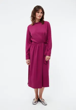 Dress INDIRA in TENCEL™ REFIBRA™ Lyocell - Dark Pink (Refibra) Givn Berlin