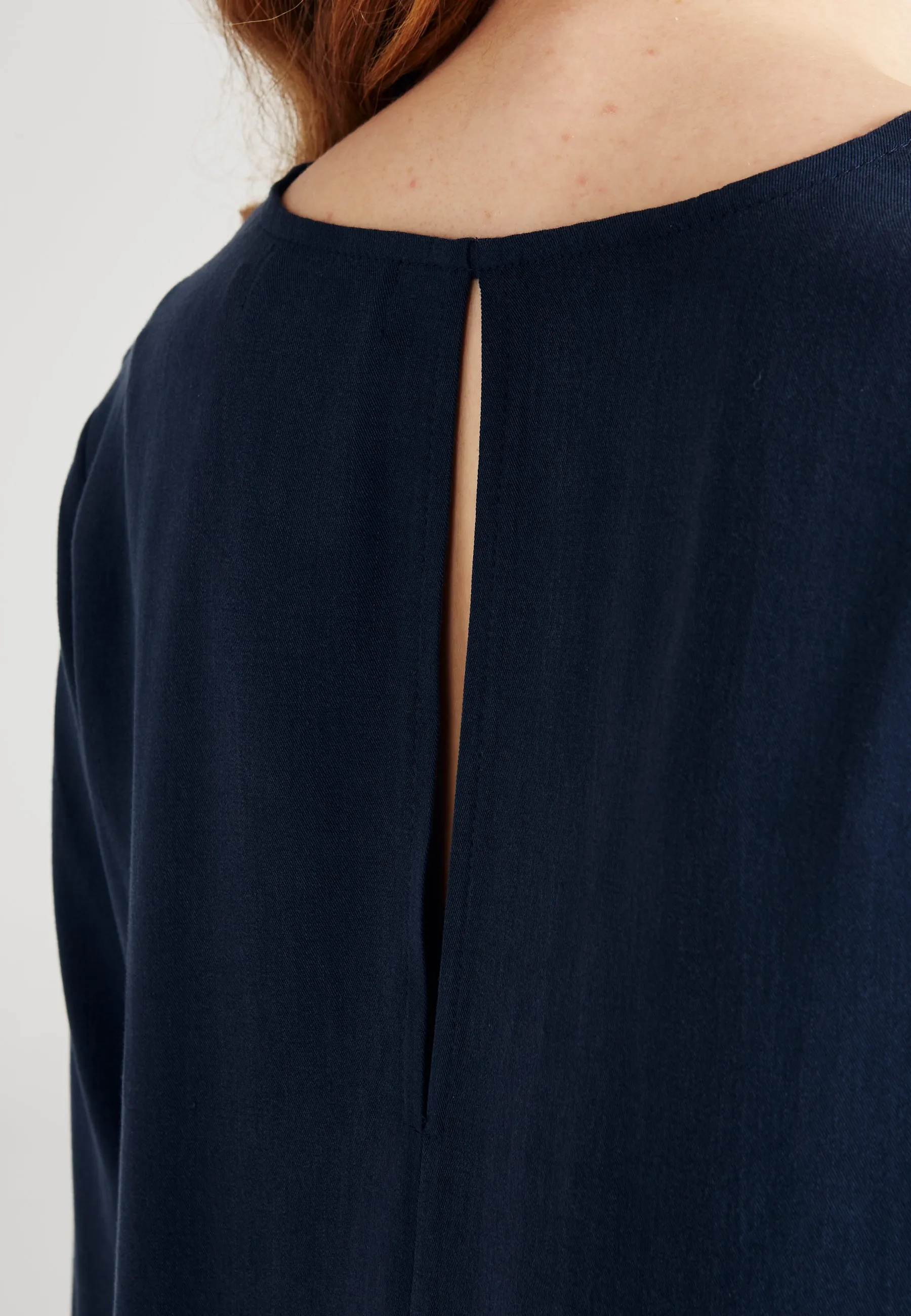 Dress ROMY in TENCEL™ Lyocell - Midnight Blue (Tencel) Givn Berlin