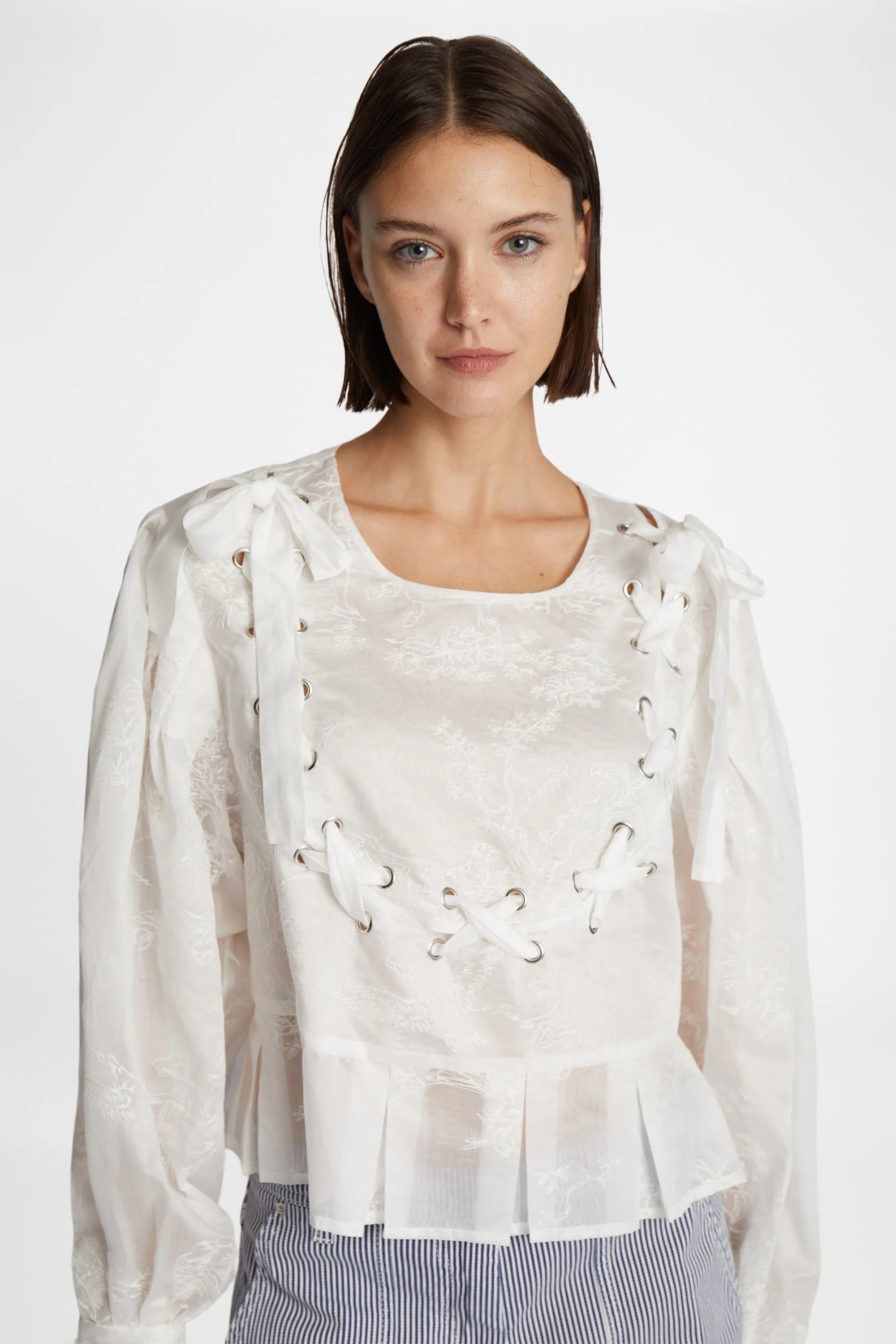 FRENI - WHITE Munthe