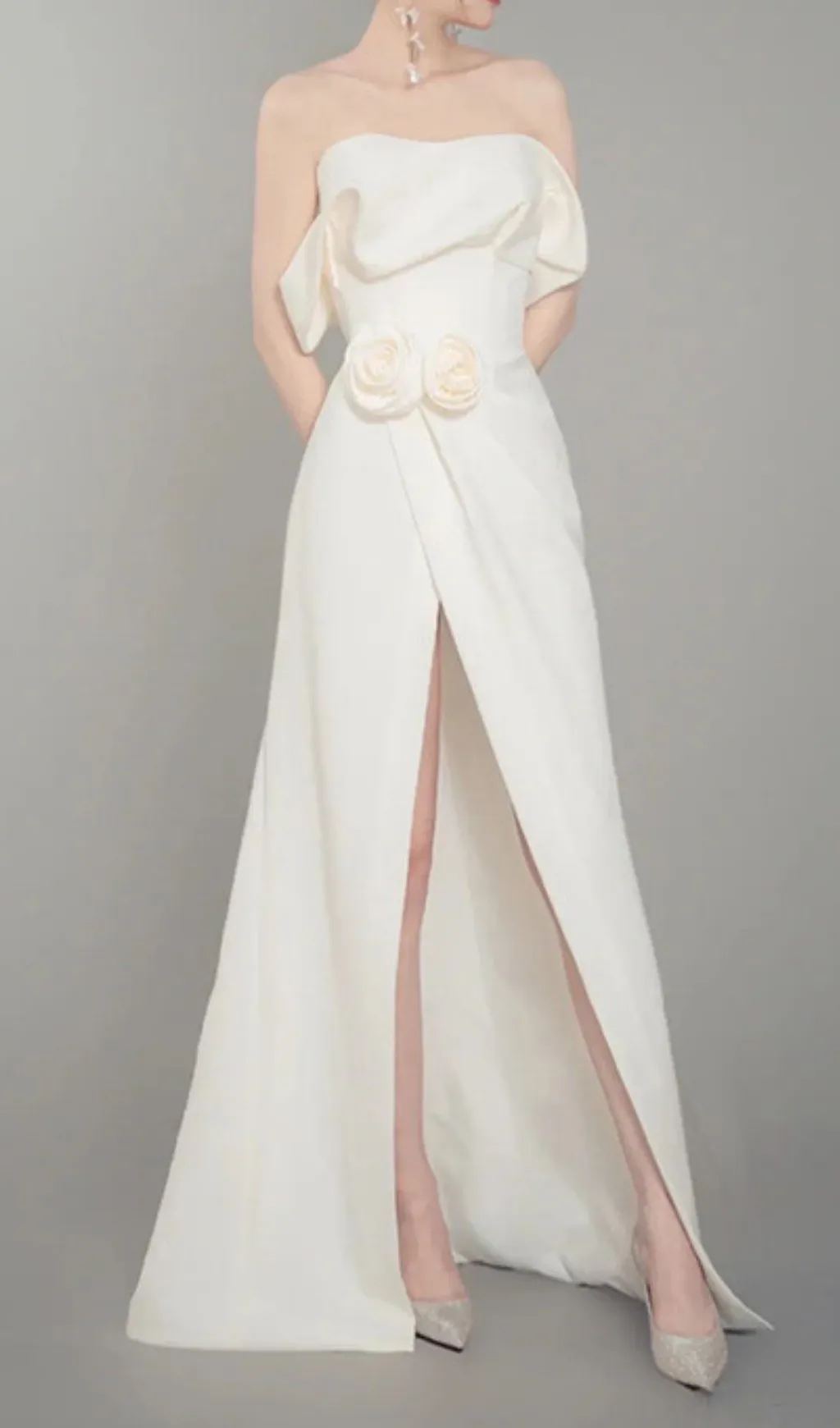 Gauze Satin gown in cream white Gloria Lanvin