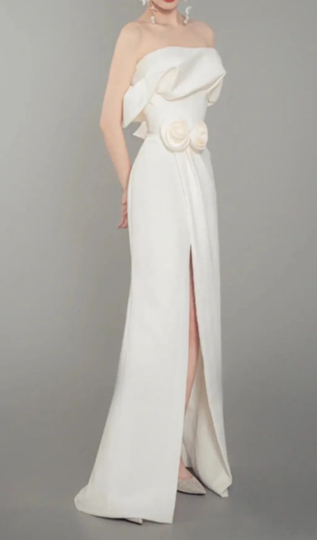 Gauze Satin gown in cream white Gloria Lanvin
