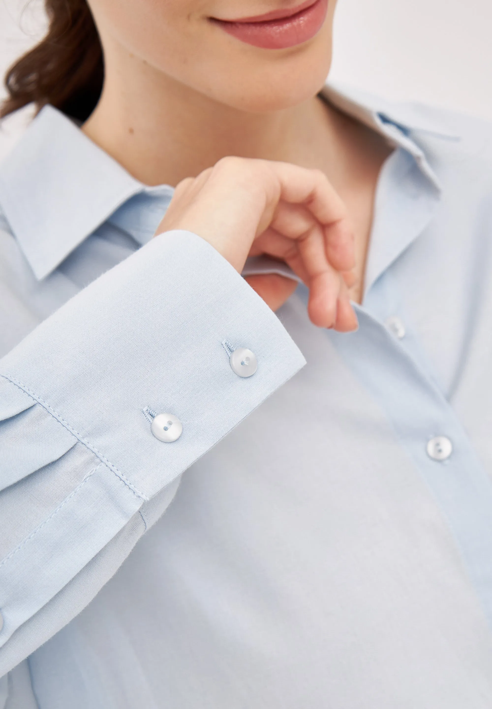 GBCOSIMA Loose Fit Organic Cotton Blouse - Light Blue Givn Berlin