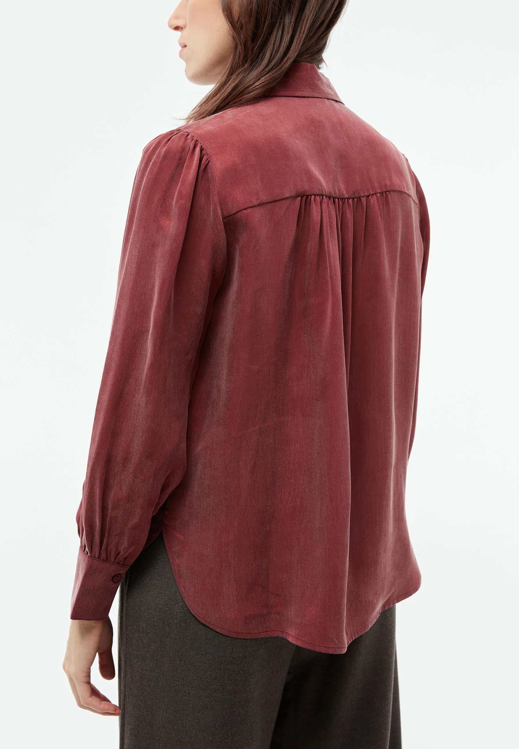 GBKASIA blouse in cupro (Bemberg™) with puff sleeves - cranberry Givn Berlin