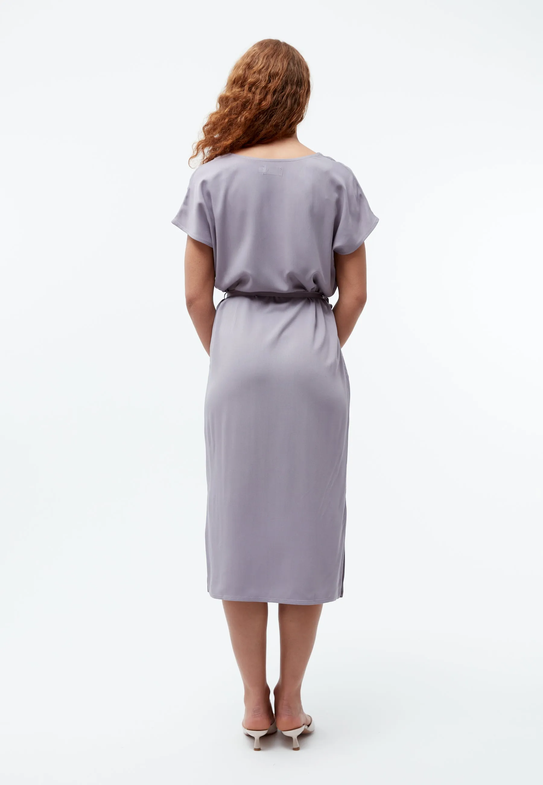 GBPHILINE midi dress from LENZING™ ECOVERO™ with tie belt - Lilac Grey Givn Berlin