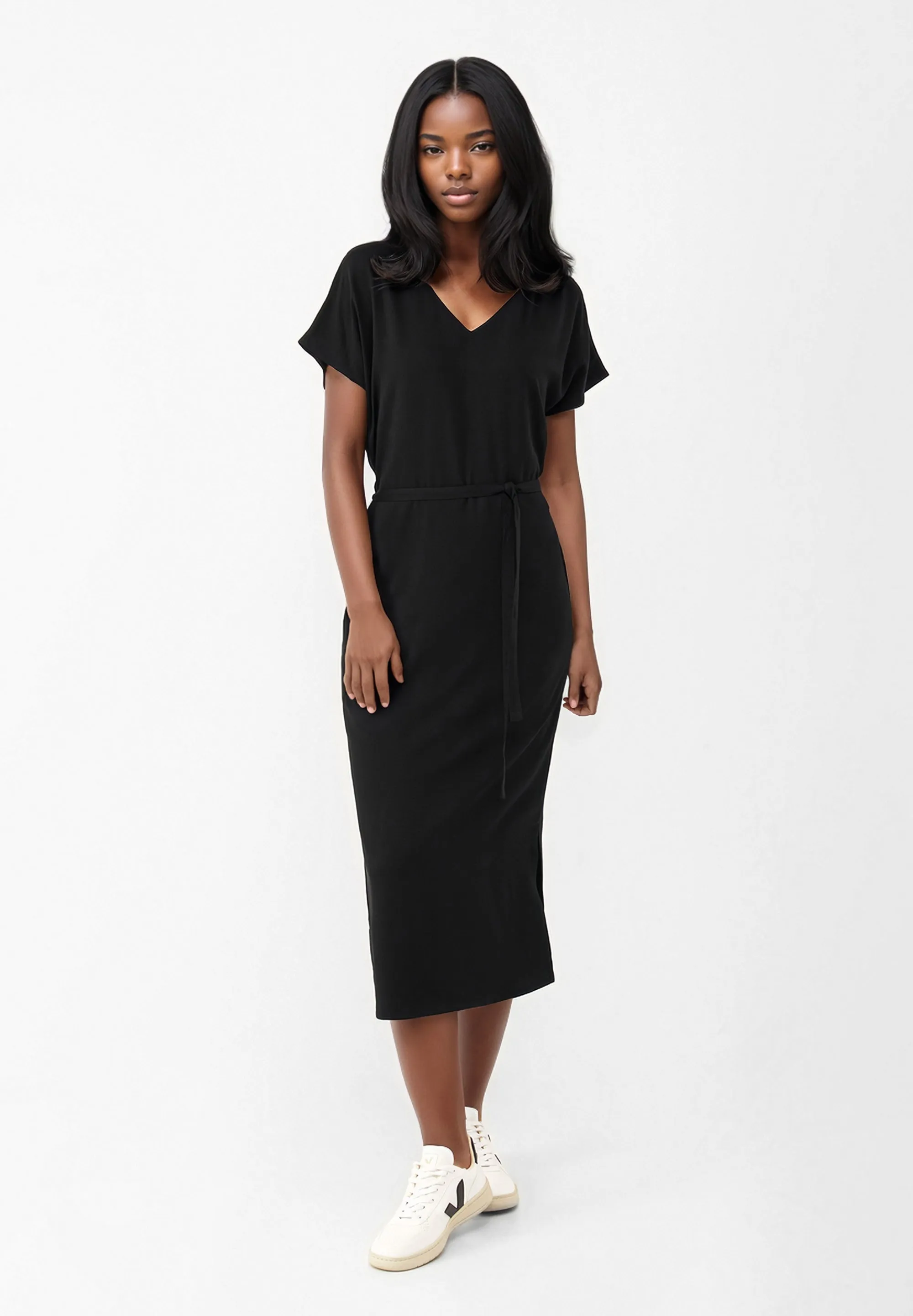 GBPHILINE Relaxed Fit Dress From LENZING™ ECOVERO™ With Belt - Black Givn Berlin