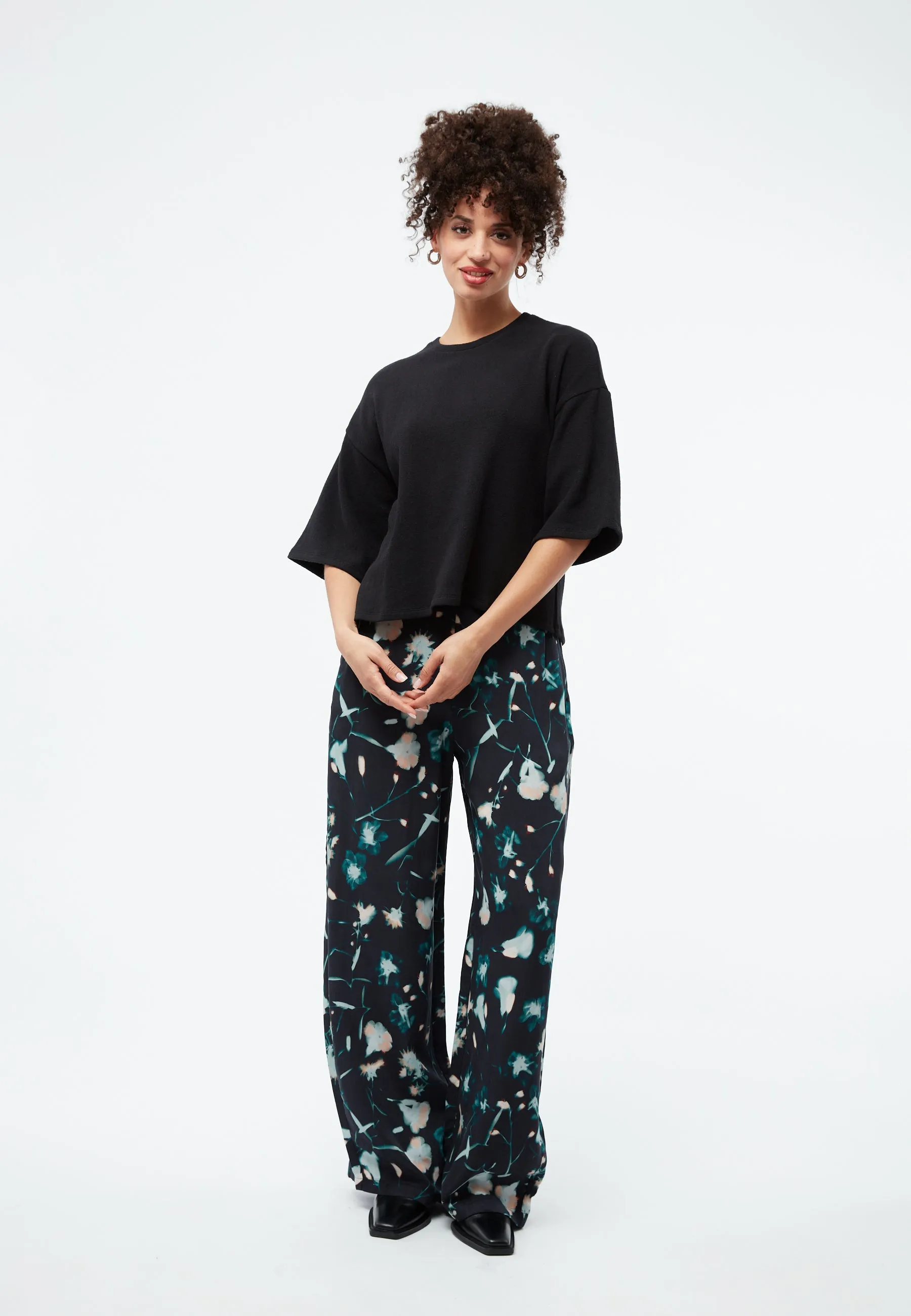 GBSELMA sweater made from recycled cotton - Black Givn Berlin