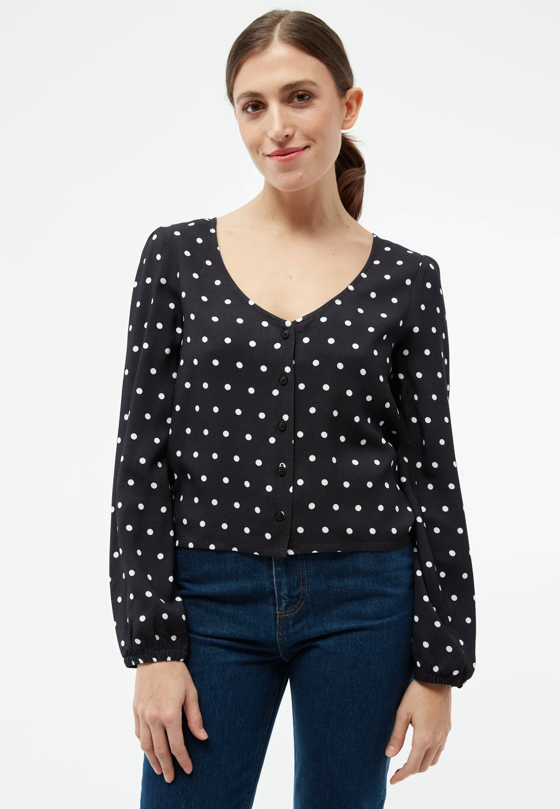 GBTIARA blouse from LENZING™ ECOVERO™ - Black / White (Polkadots) Givn Berlin