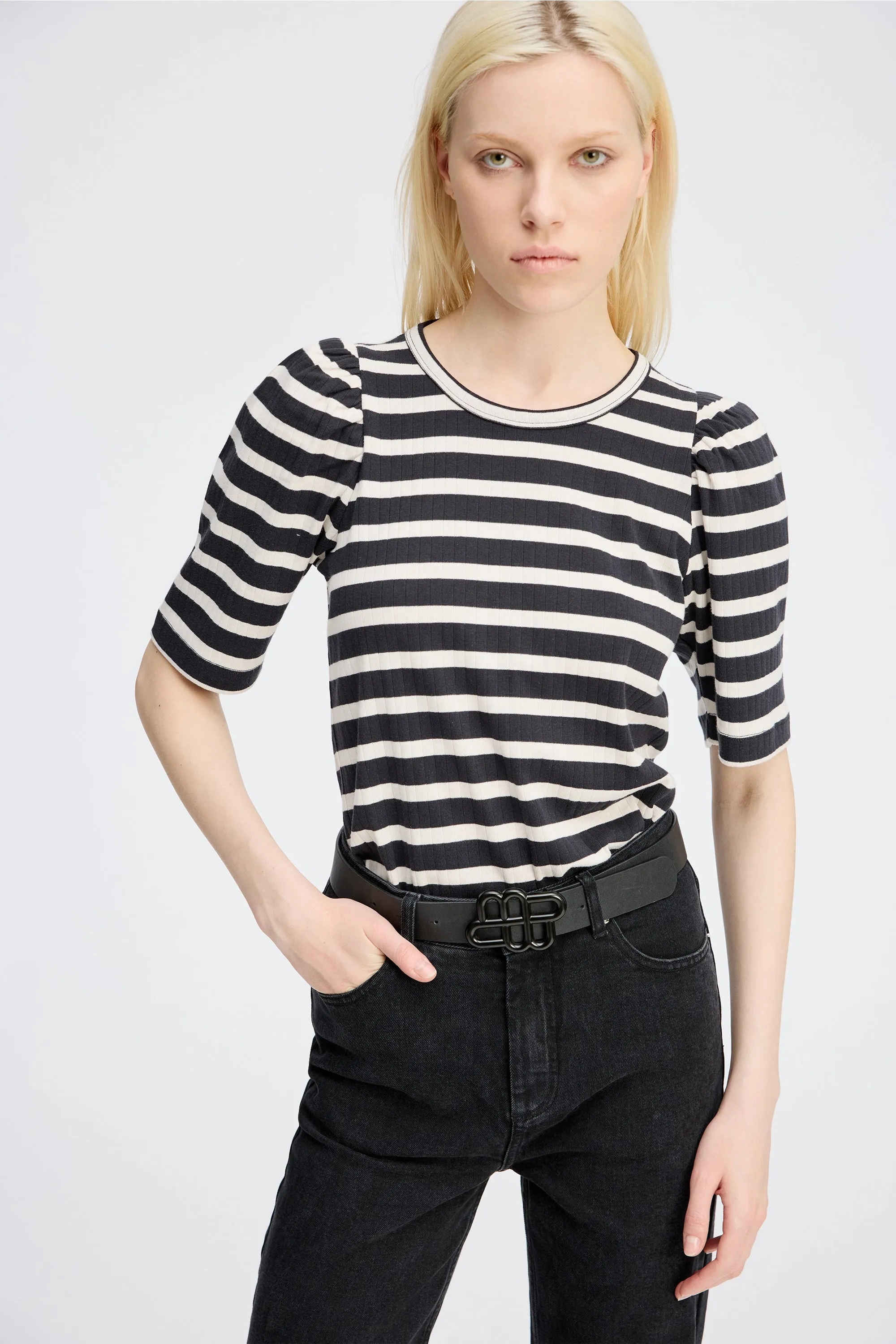 JIKOLAZ - STRIPE BLACK Munthe