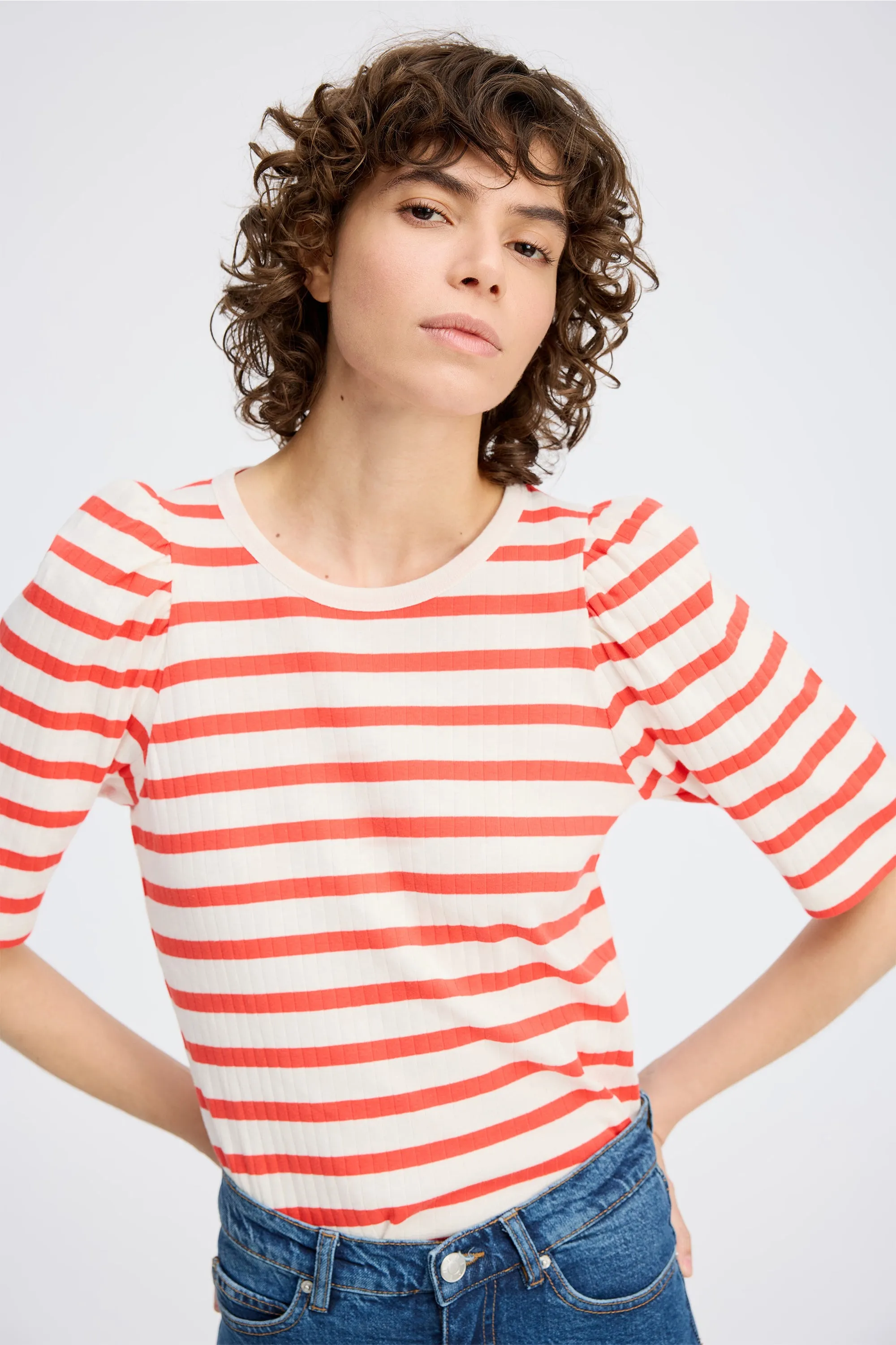 JIKOLAZ - STRIPE RED Munthe