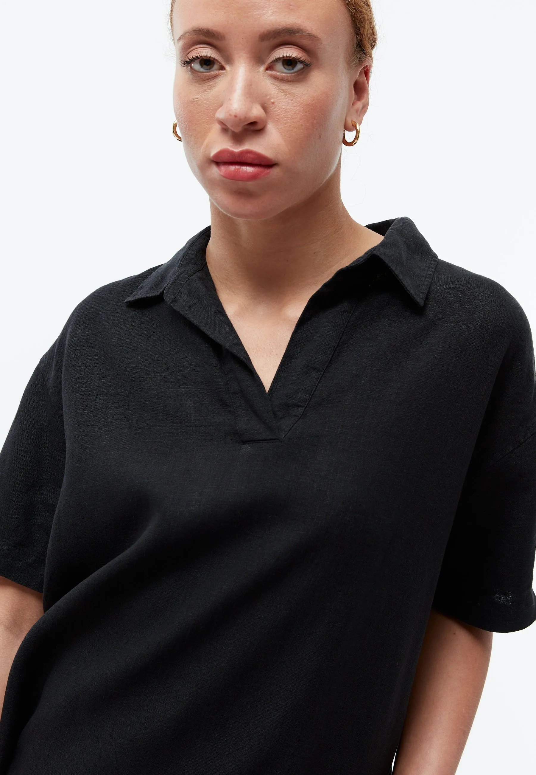 Linen dress GBELAINE with polo collar - Black (Linen) Givn Berlin