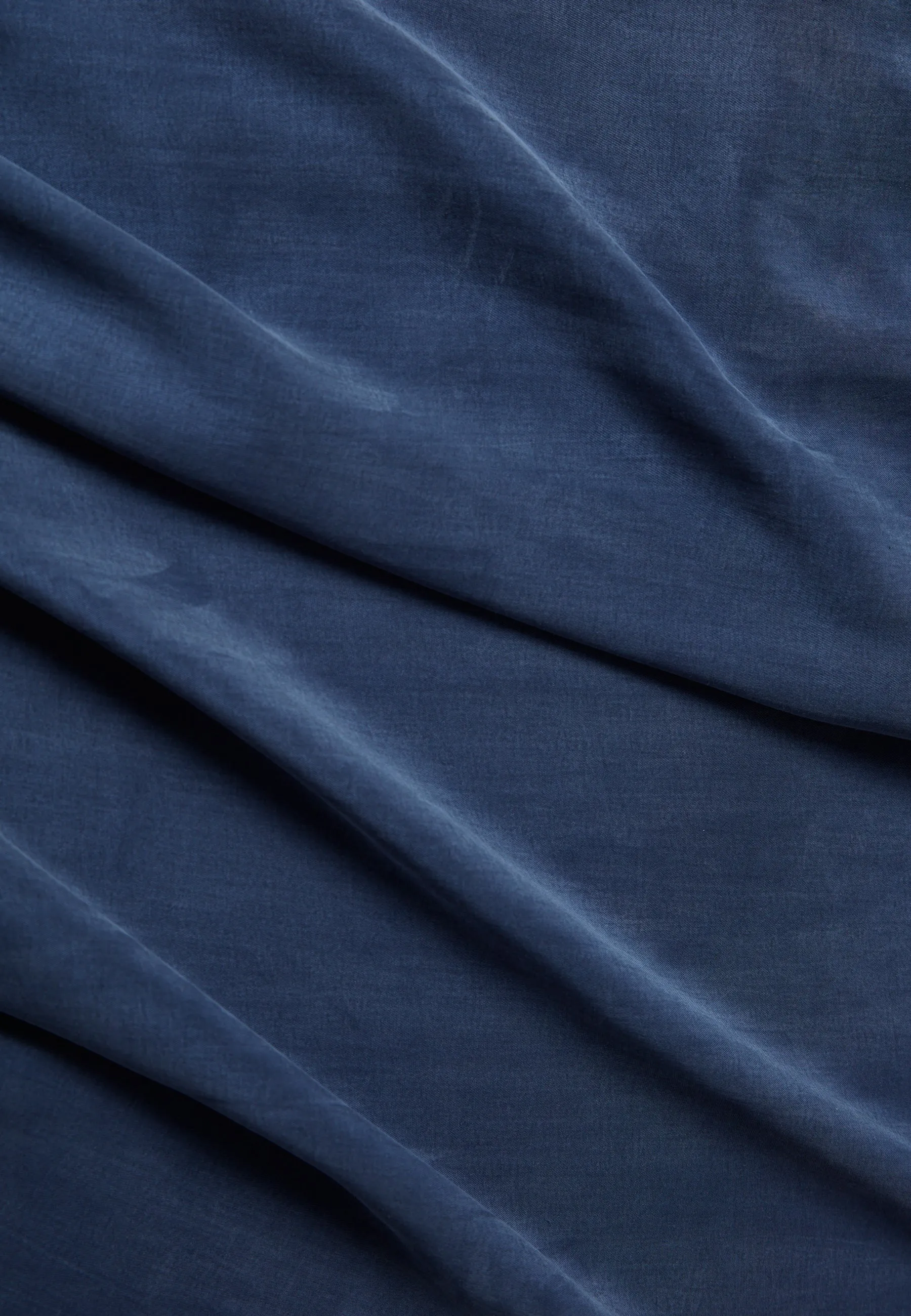 Maxi dress GBROXIE made from TENCEL™ with peach effect - Nightshade Blue Givn Berlin