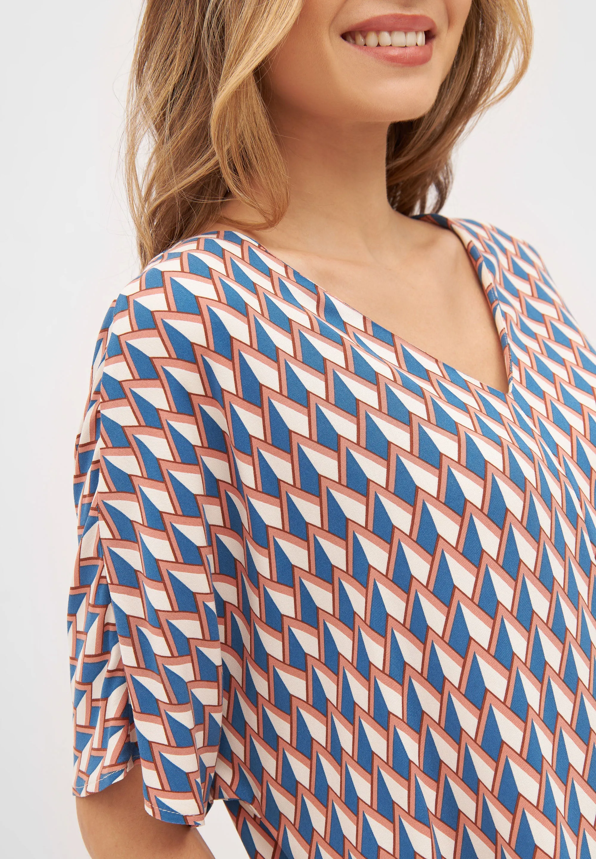 Maxi dress ONA from LENZING™ ECOVERO™ - Terracotta / Blue (Geometric) Givn Berlin