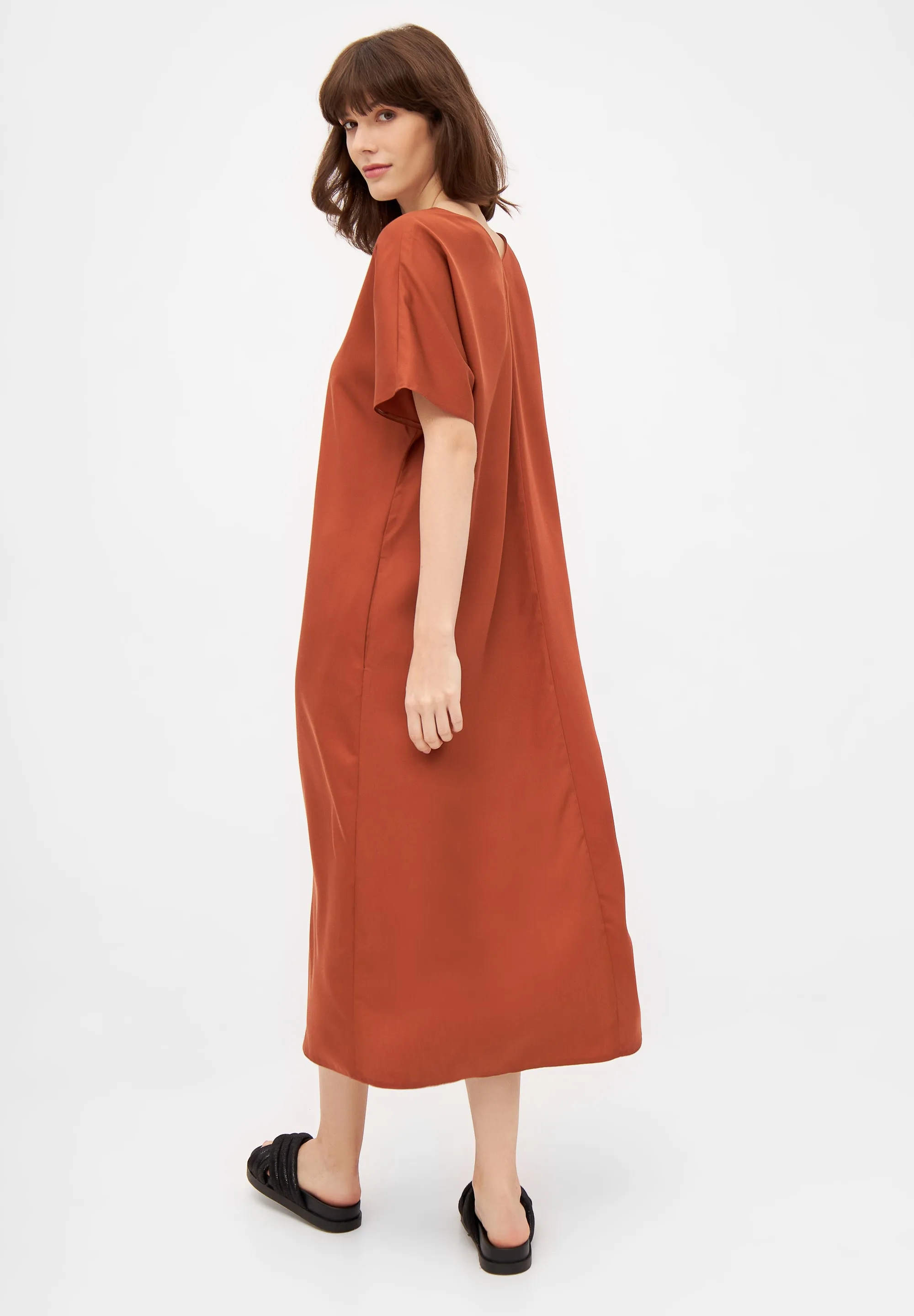 Maxi dress ONA in TENCEL™ REFIBRA™ Lyocell - Terracotta (Refibra) Givn Berlin