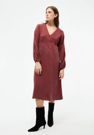 Midi dress GBANISSA made of cupro (Bemberg™) - Cranberry Givn Berlin