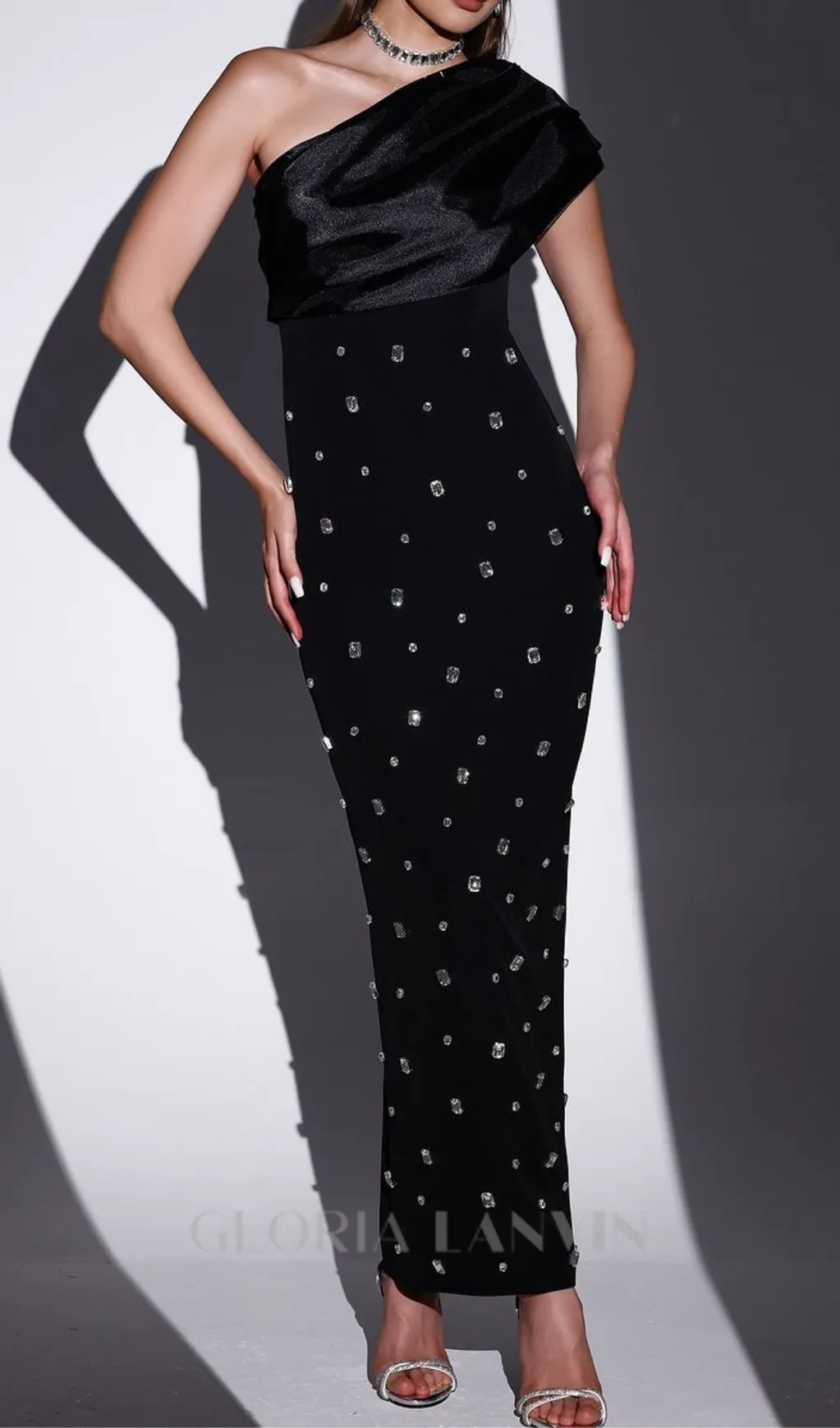 one-shoulder crystal-embellished Bandage maxi dress in black Gloria Lanvin