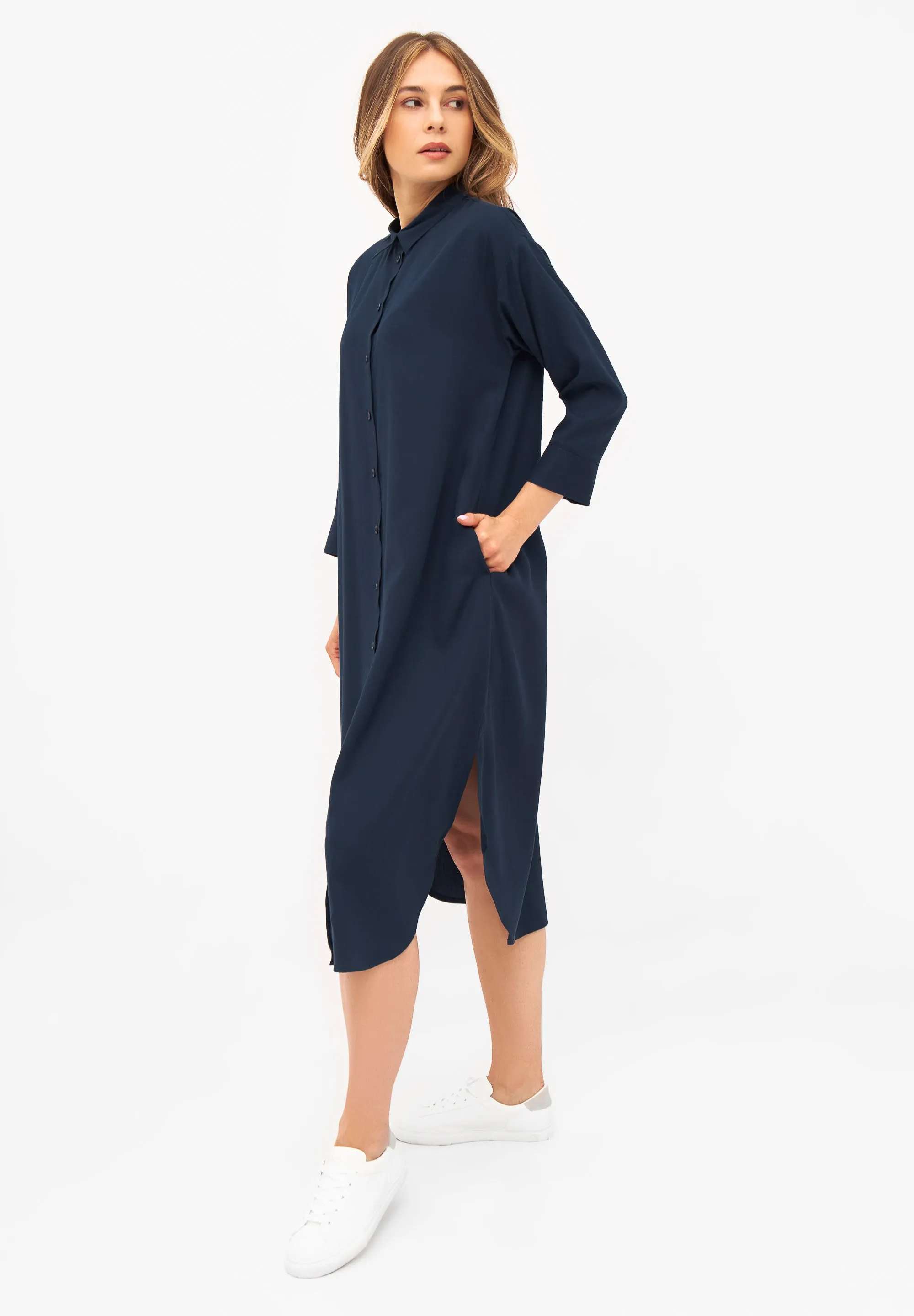 Shirtdress MAGGIE in TENCEL™ REFIBRA™ Lyocell - Midnight Blue (Refibra) Givn Berlin