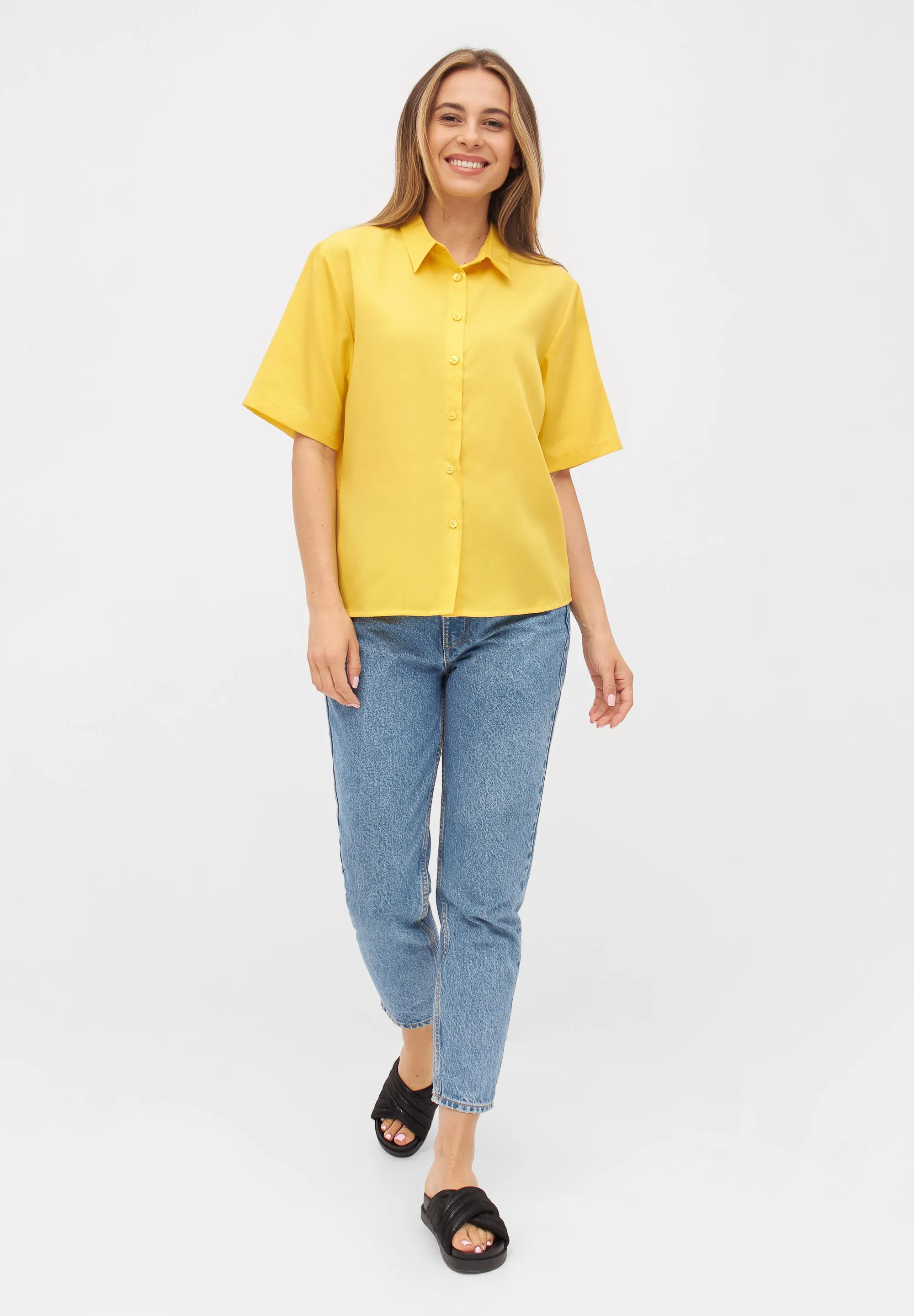 Short sleeve blouse STINE in TENCEL™ REFIBRA™ Lyocell - Sunny Yellow (Refibra) Givn Berlin
