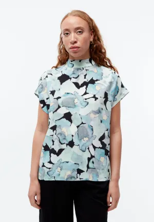 Short-sleeved blouse GBLETIZIA with stand-up collar made of TENCEL™ with peach effect - Gentle Blue (Dreamy Florals) Givn Berlin