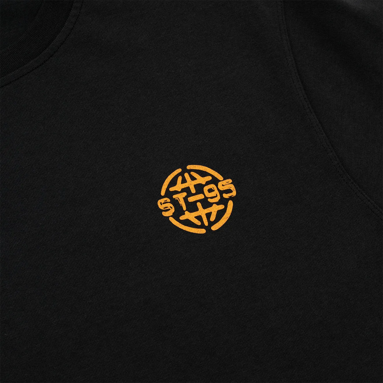ST95 SS Etichetta Tee Black