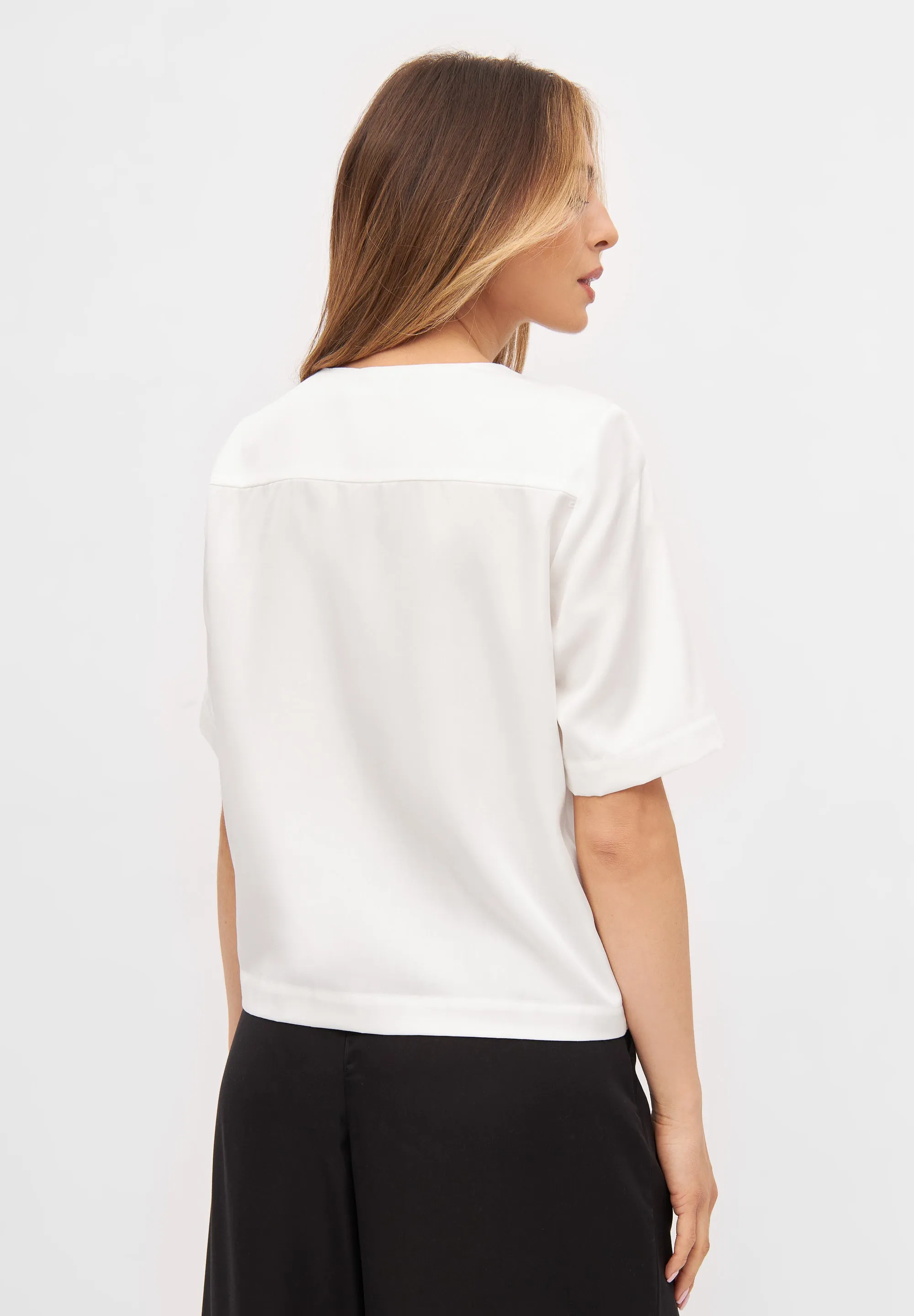 Wrap blouse MISHA in TENCEL™ REFIBRA™ Lyocell - White (Refibra) Givn Berlin